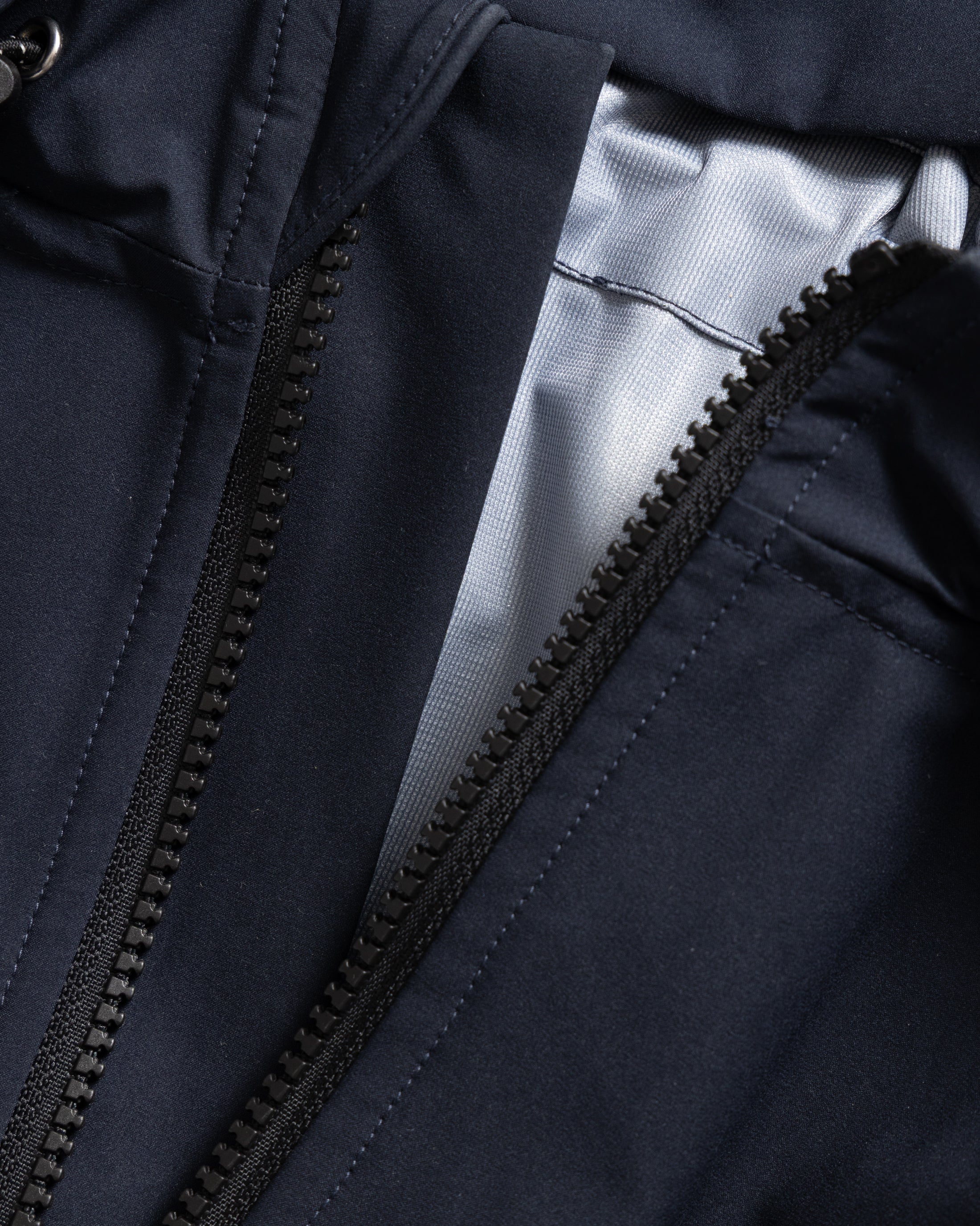 ASYMMETRICAL RAINSHADOW HOODED VEST - NOCTURN NAVY WATER-REPELLENT 3L BONDED MEMBRANE