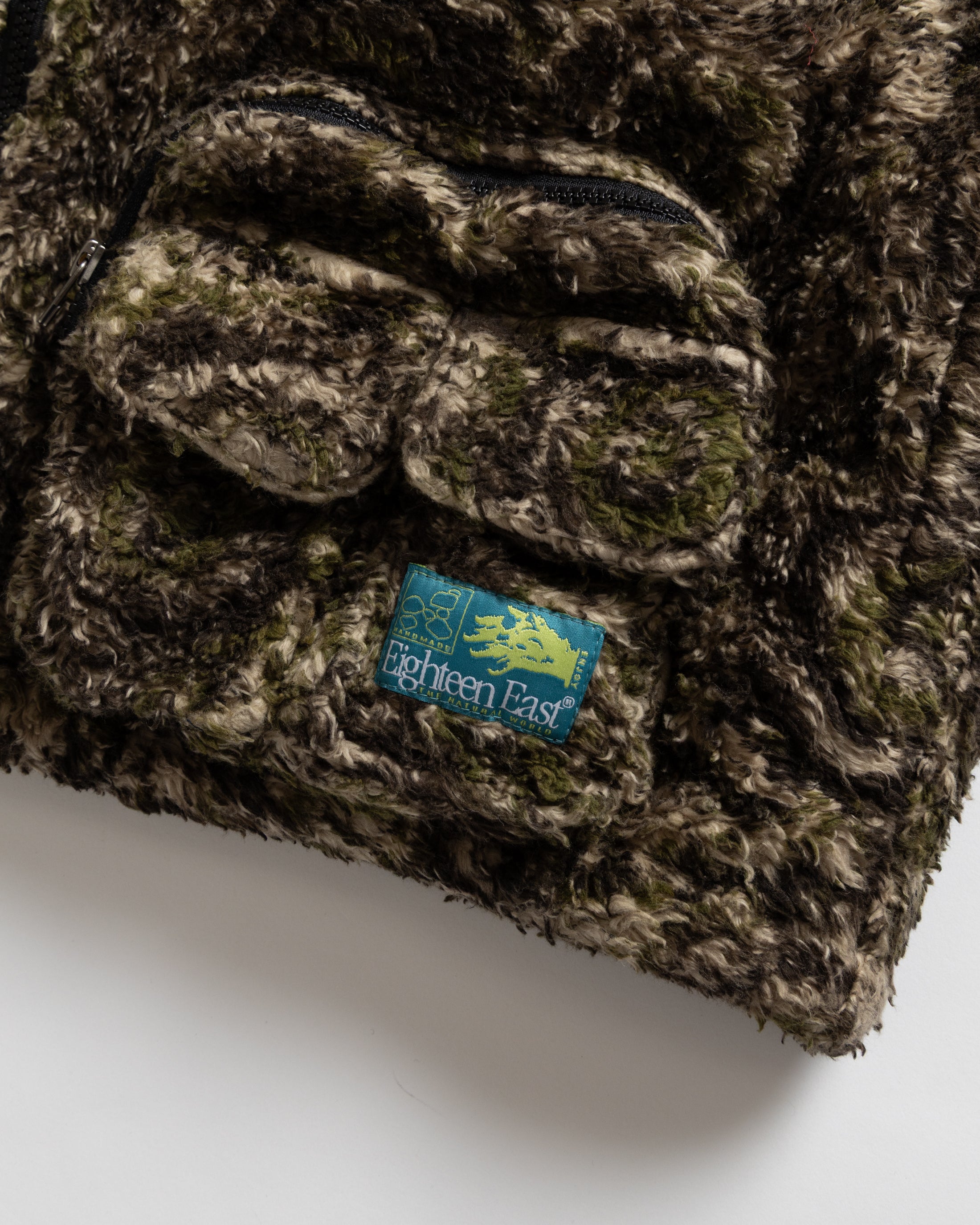 BANKS UTILITY FLEECE VEST- BLACK / ECRU / AGED OLIVE BLOCK PRINTED ORGANIC ORGANIC COTTON SHERPA