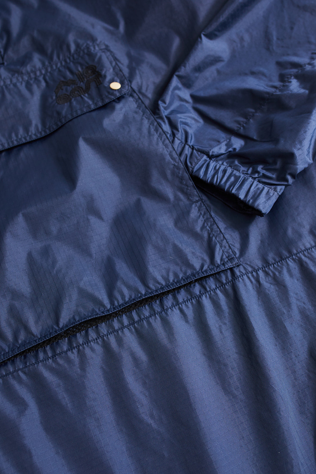 SWITCHBACK PACKABLE CAGOULE - NAVY NYLON RIPSTOP