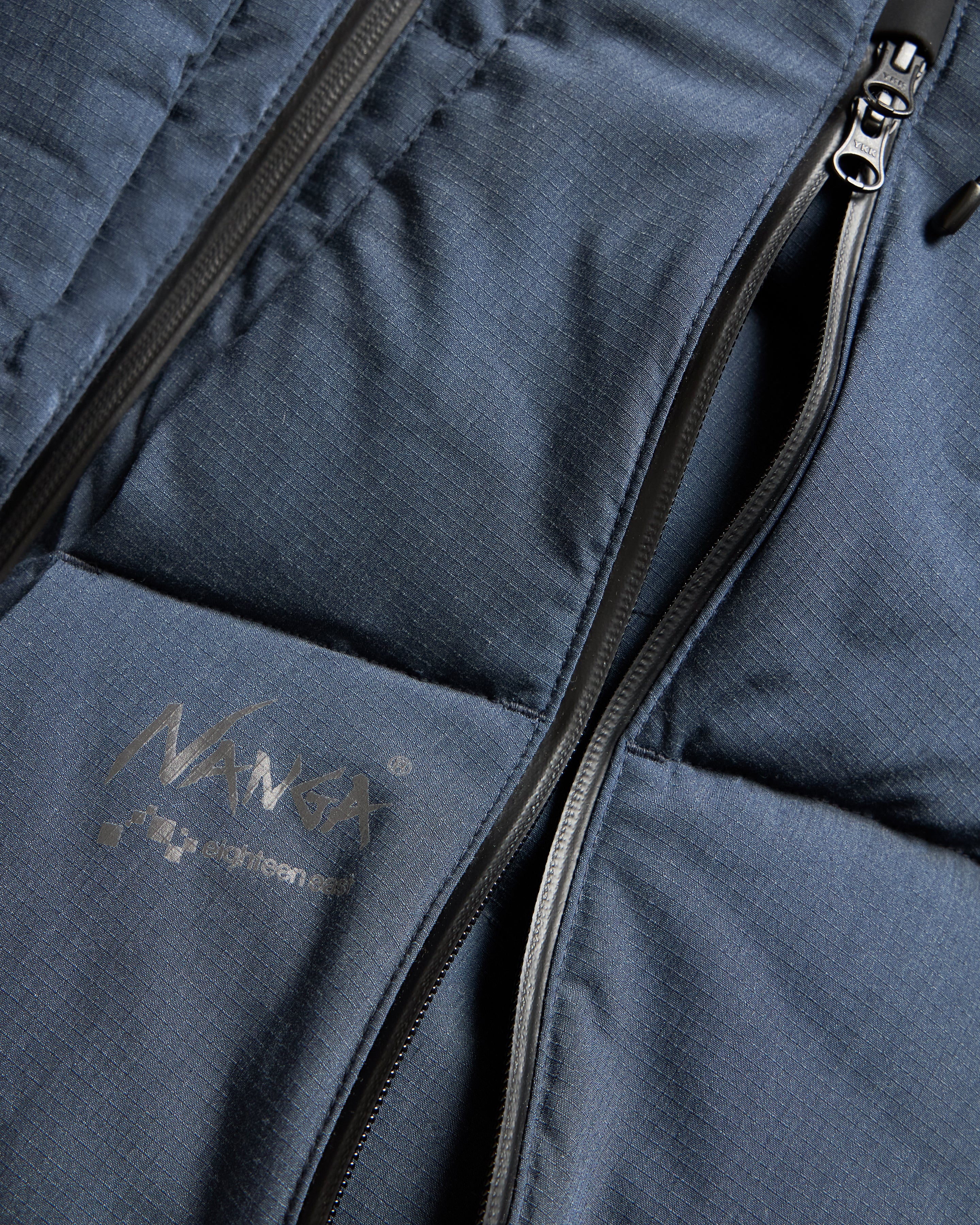 18 EAST / NANGA HOODED LOOKOUT DOWN JACKET - NAVY MELANGE HINOC / OD GREEN 15DN RIPSTOP NYLON