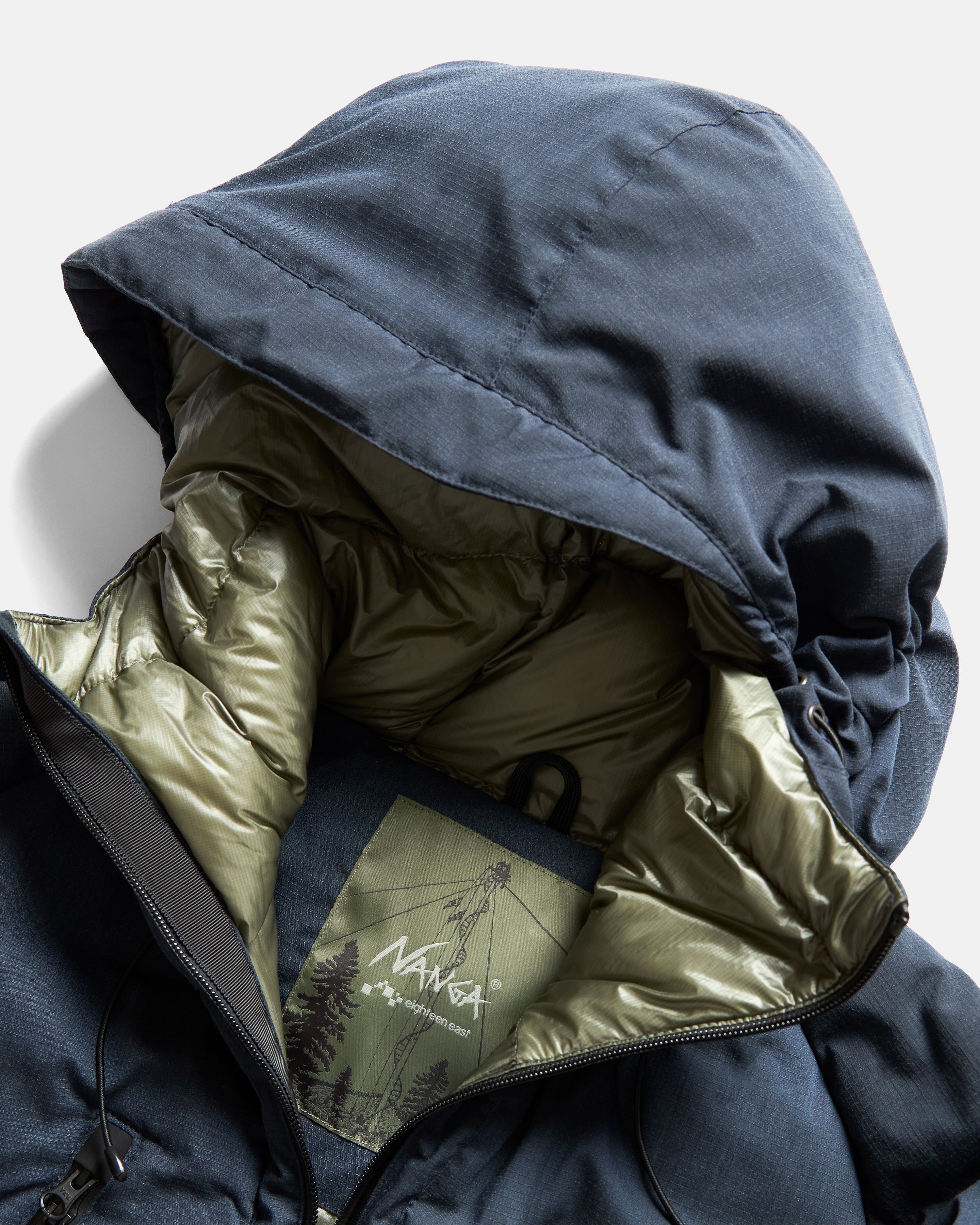 18 EAST / NANGA HOODED LOOKOUT DOWN JACKET - NAVY MELANGE HINOC / OD GREEN 15DN RIPSTOP NYLON
