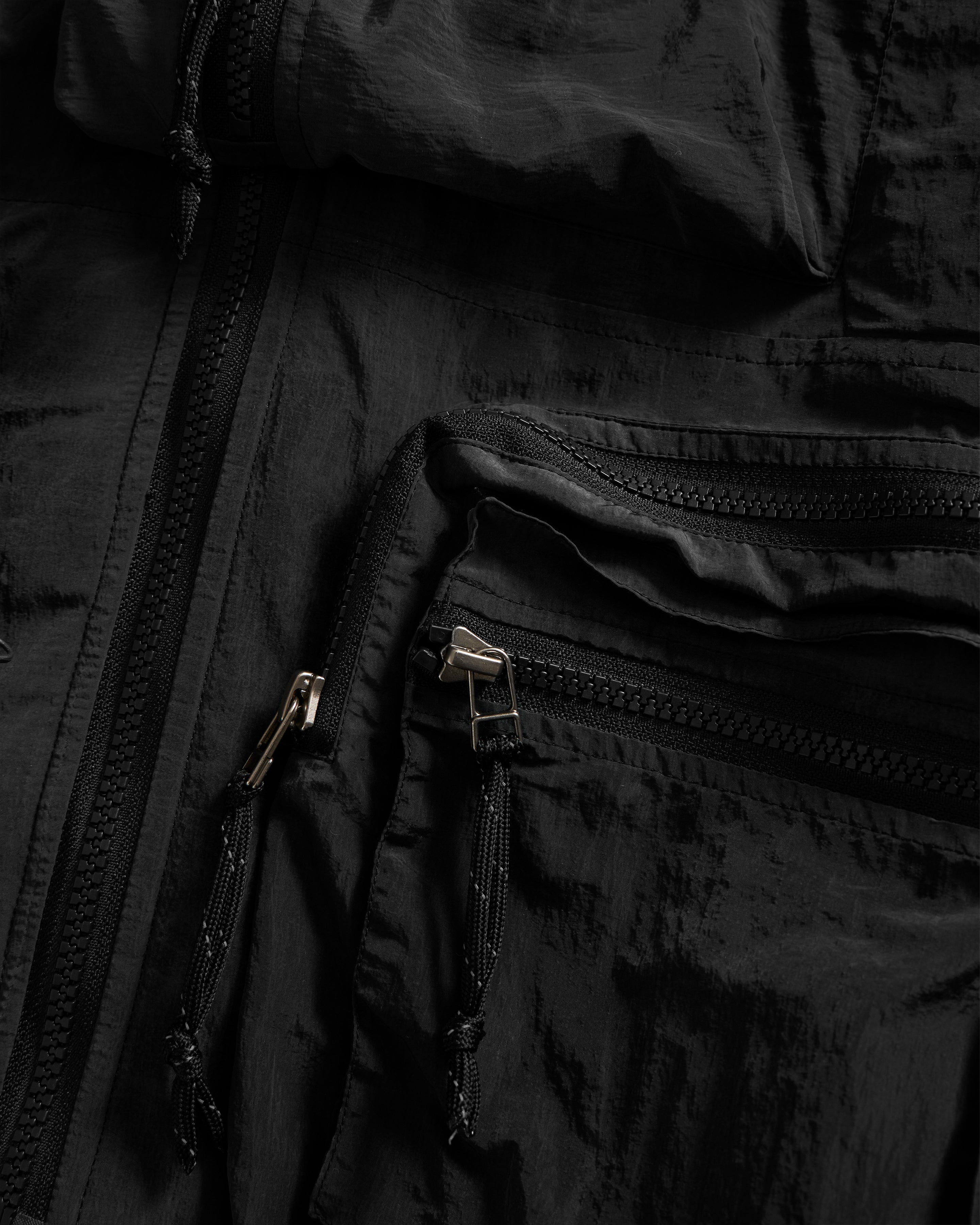 KEARSE REVERSIBLE UTILITY VEST - BLACK WAXED NYLON / MIDNIGHT COTTON/NYLON RIPSTOP