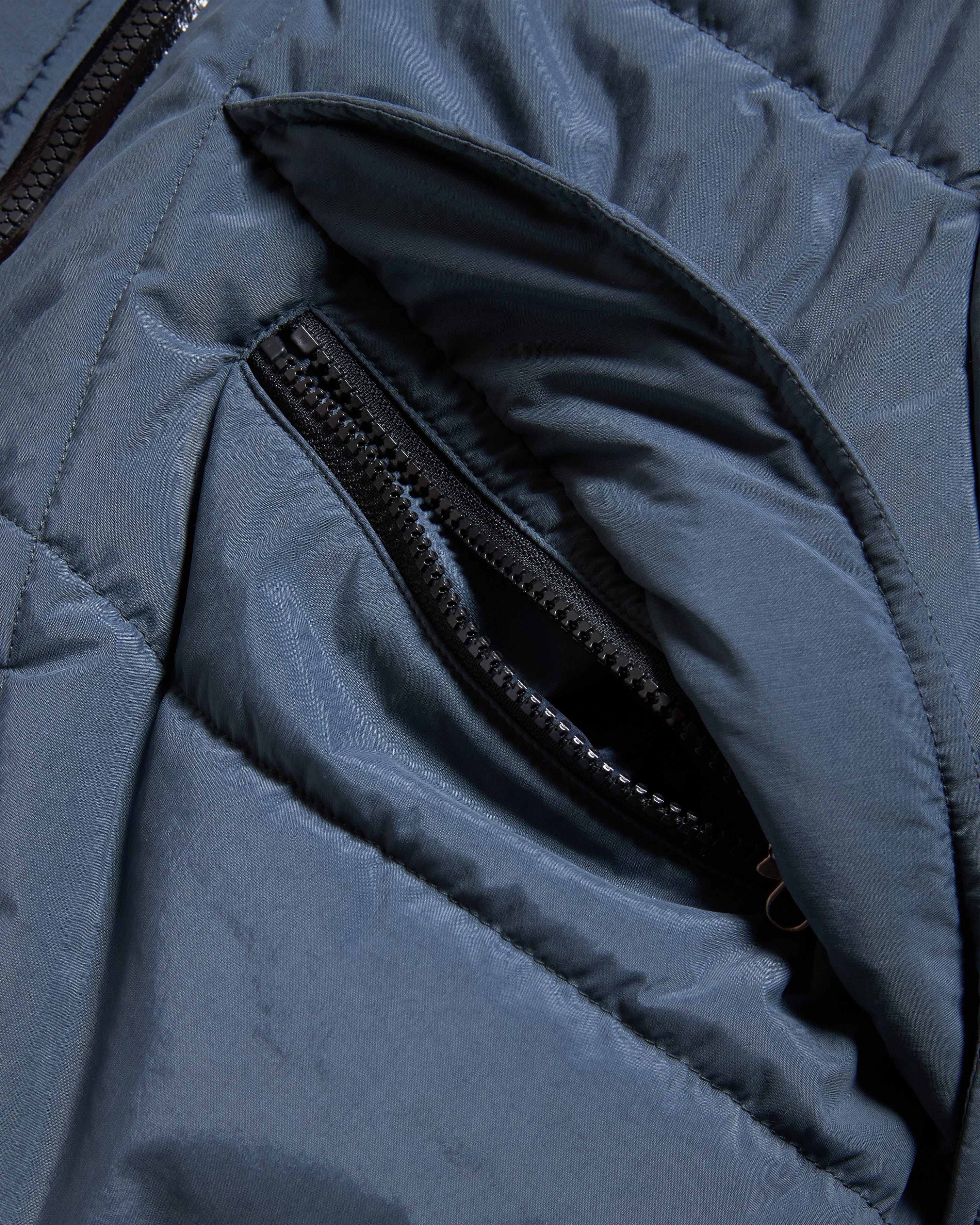 HOLLAND QUILTED JACKET - ELEPHANT BLUE WATER-REPELLENT NYLON