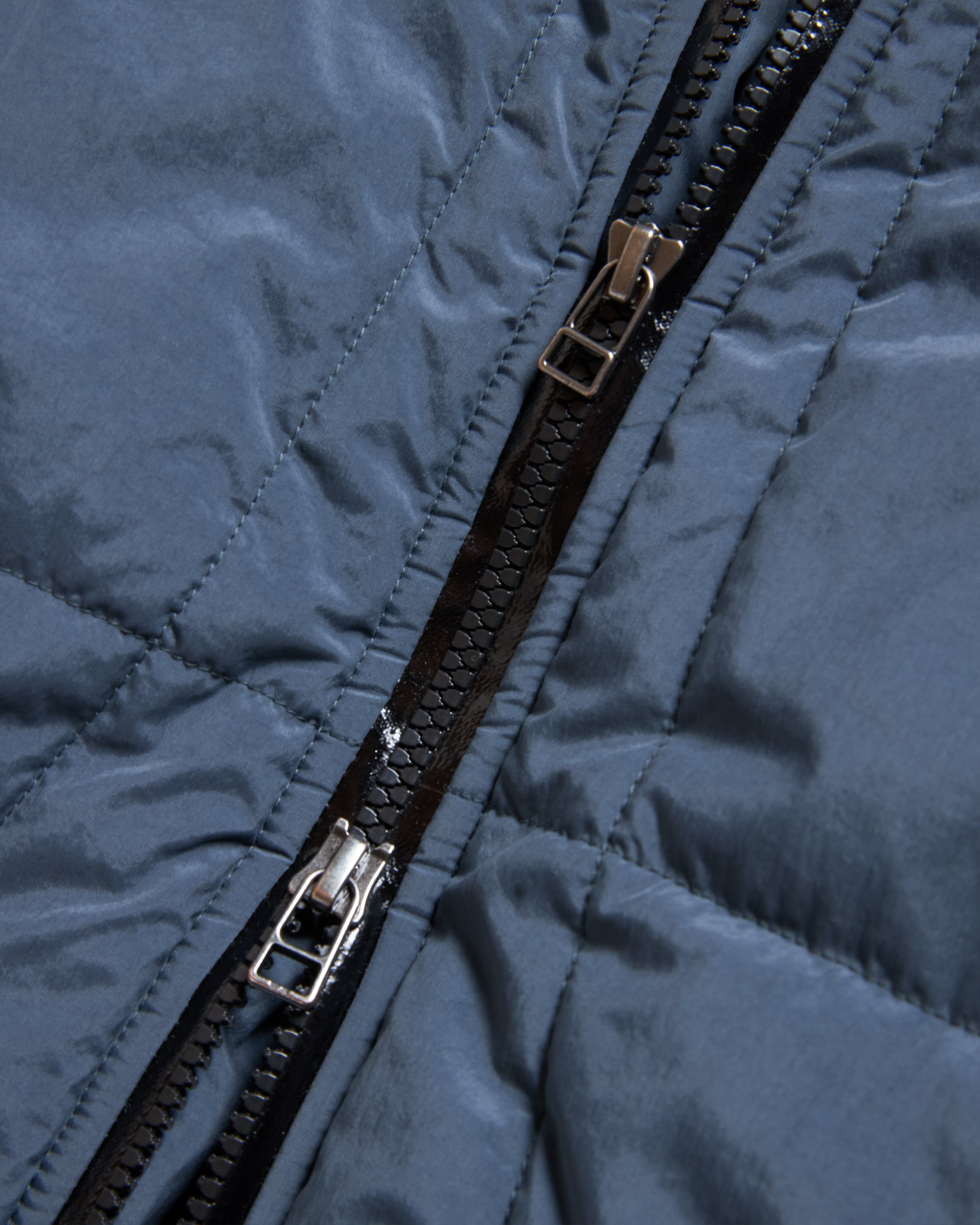 HOLLAND QUILTED JACKET - ELEPHANT BLUE WATER-REPELLENT NYLON