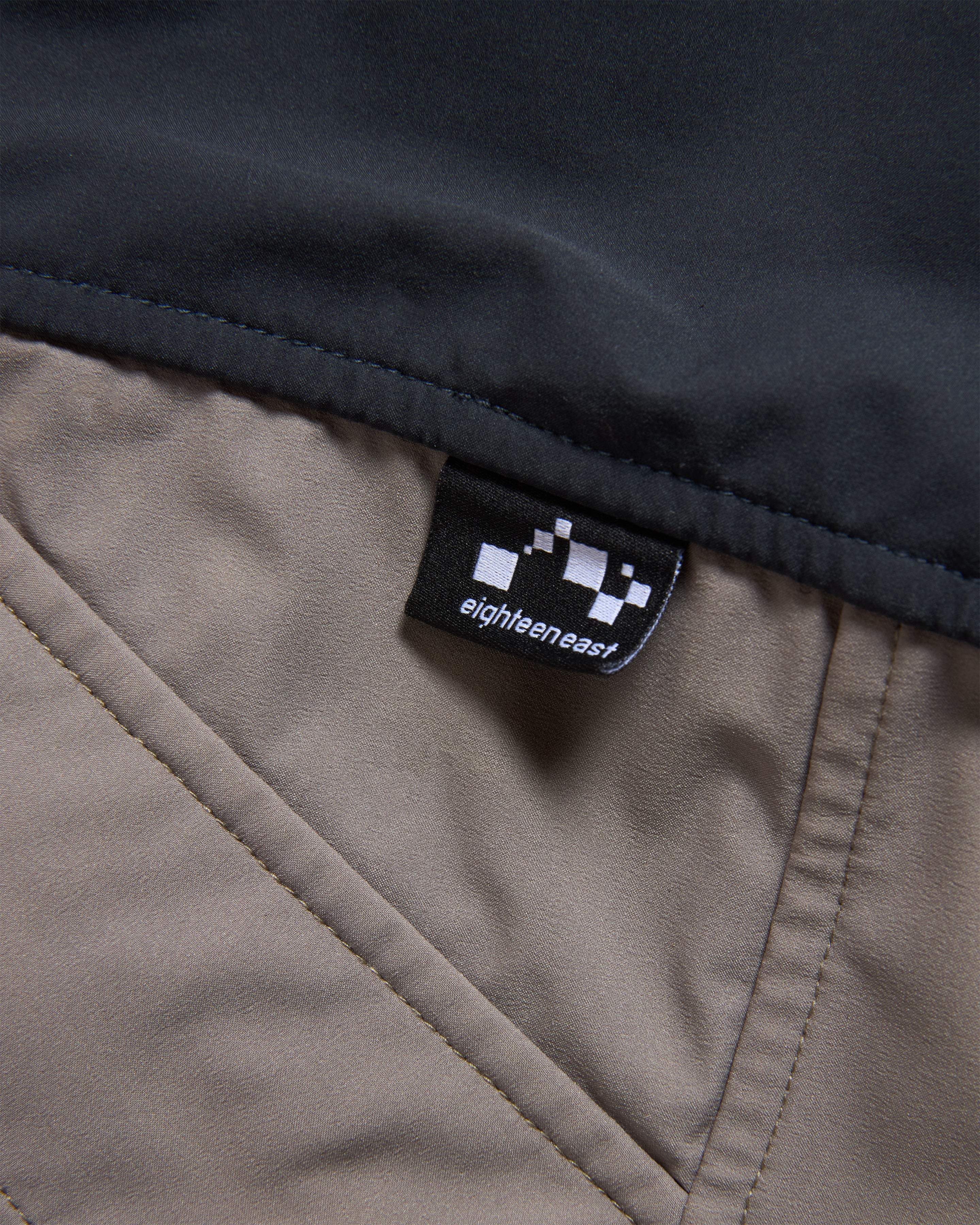 RAINSHADOW OUTDOOR PROTECTION SYSTEM HOODED SHELL - WASHED BLACK