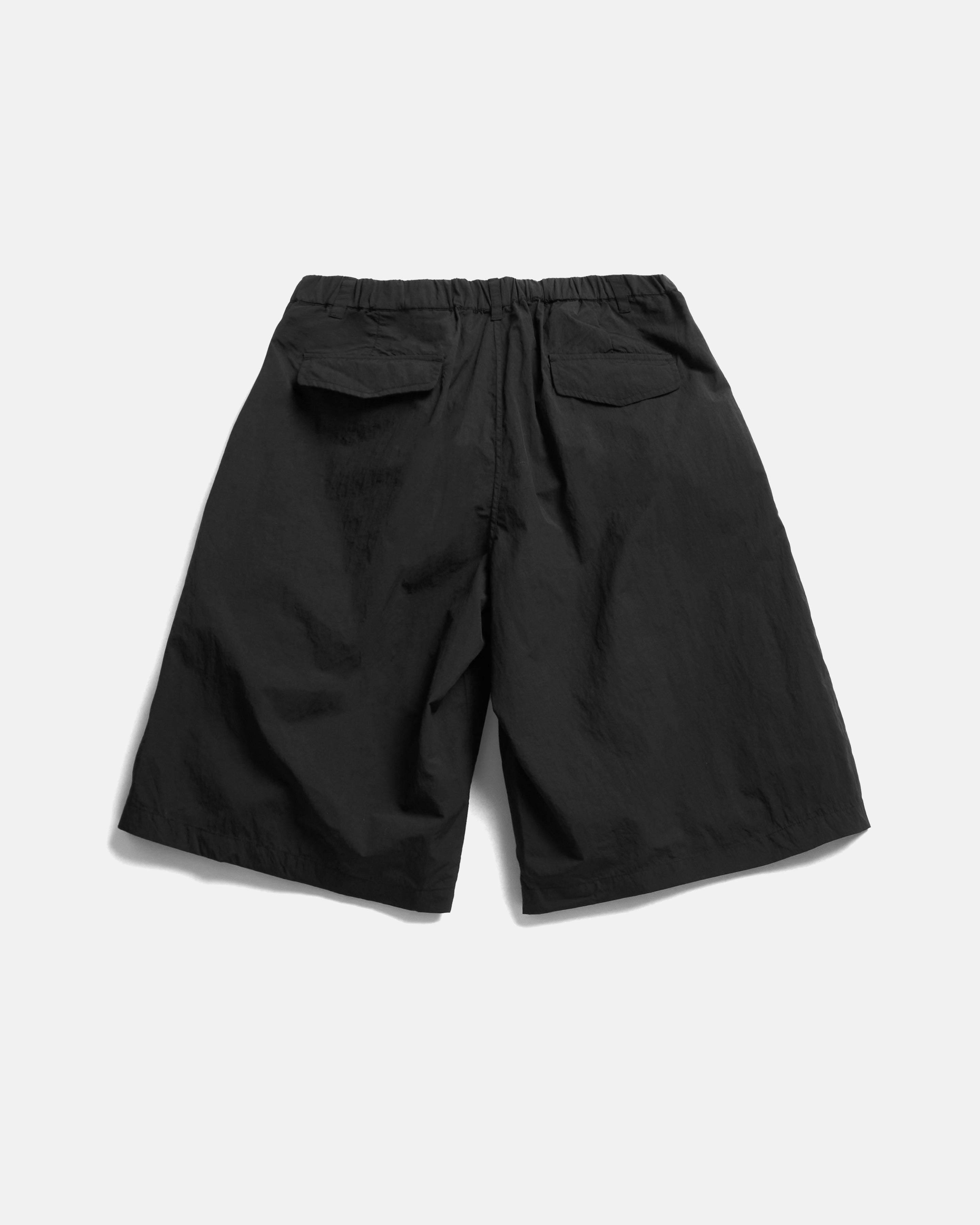 EMERY PLEATED BIG SHORTS - BLACK FEATHERWEIGHT MICRO RIPSTOP NYLON