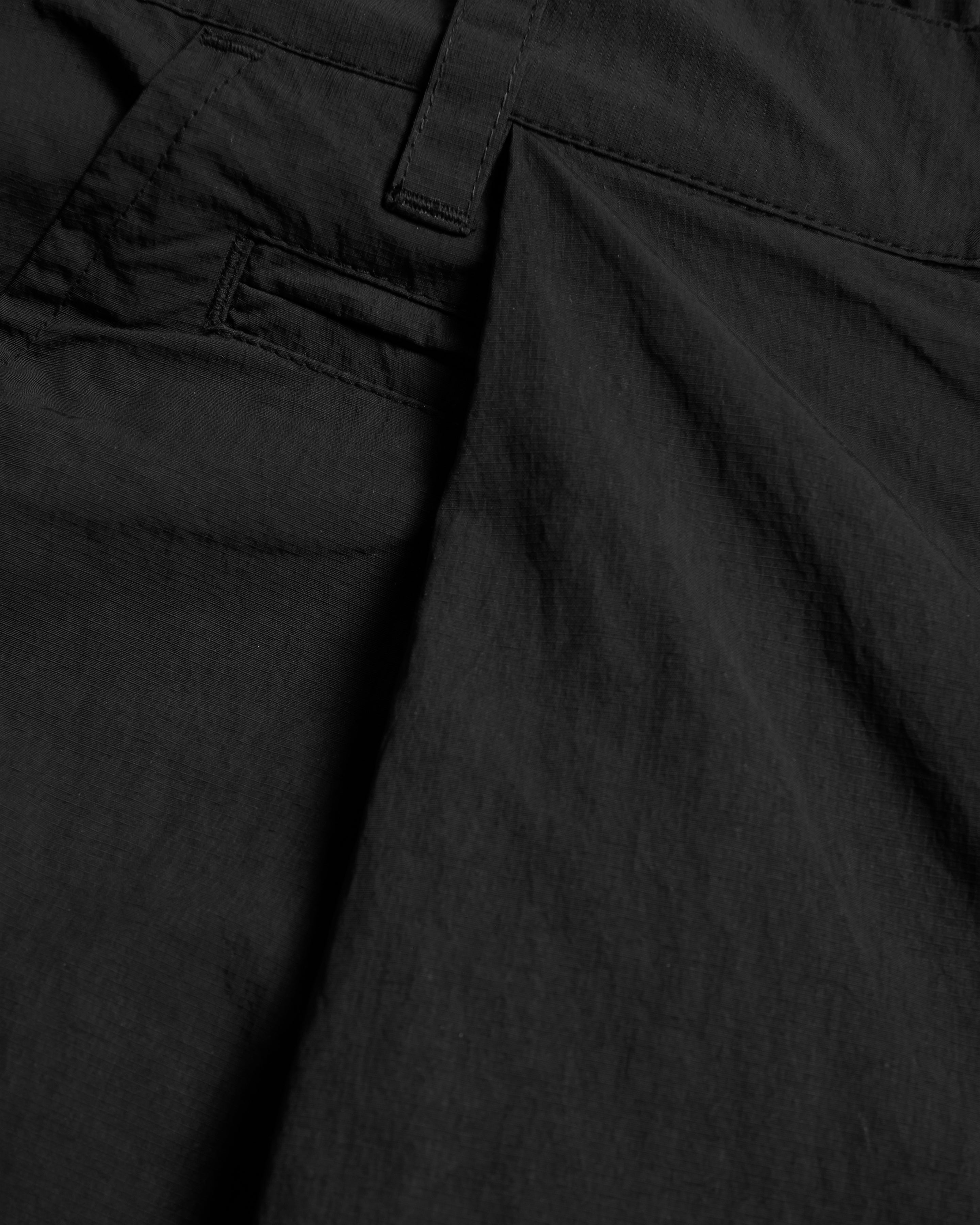 EMERY PLEATED BIG SHORTS - BLACK FEATHERWEIGHT MICRO RIPSTOP NYLON