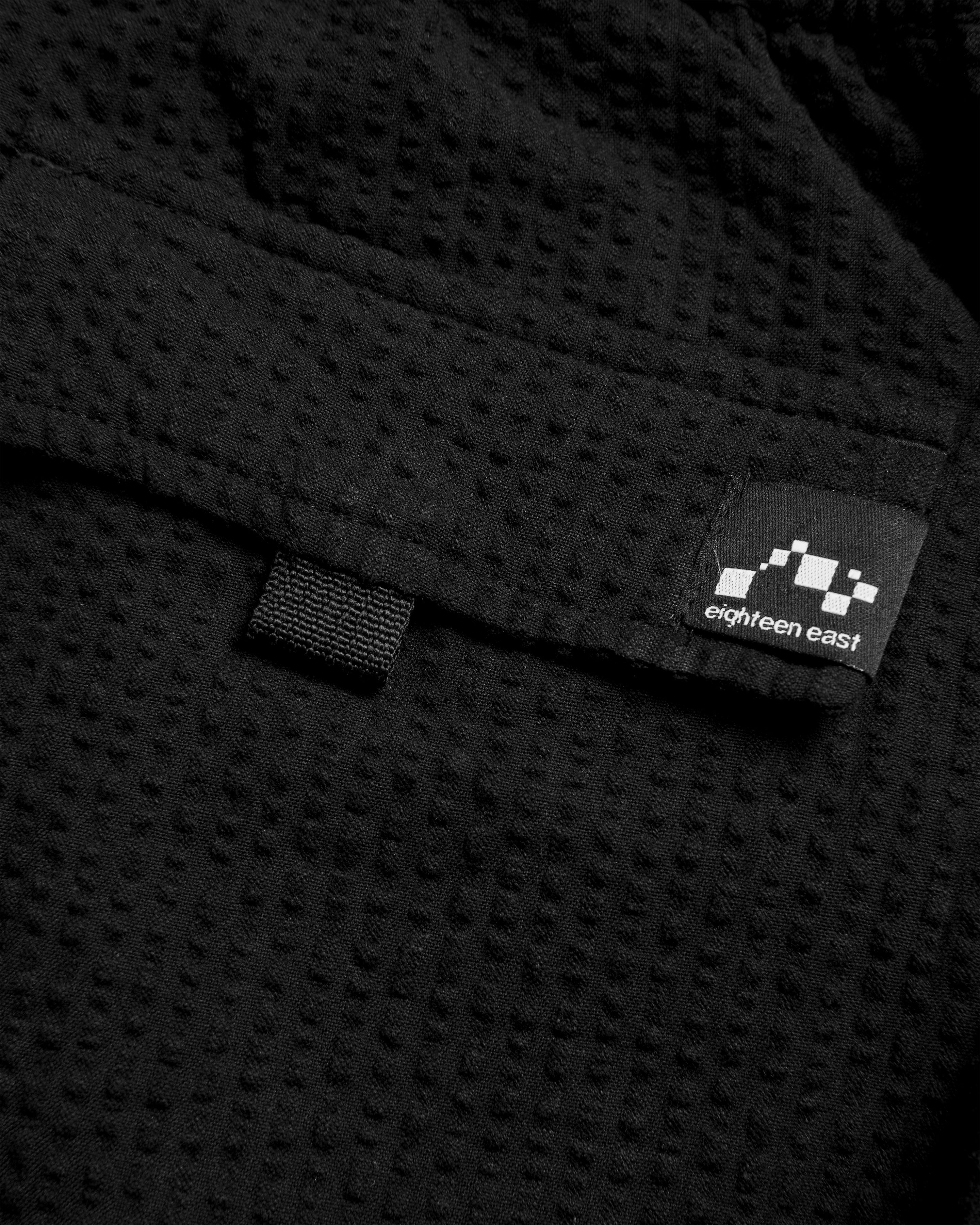 VETTI UTILITY SHORTS - TONAL BLACK COTTON SEERSUCKER