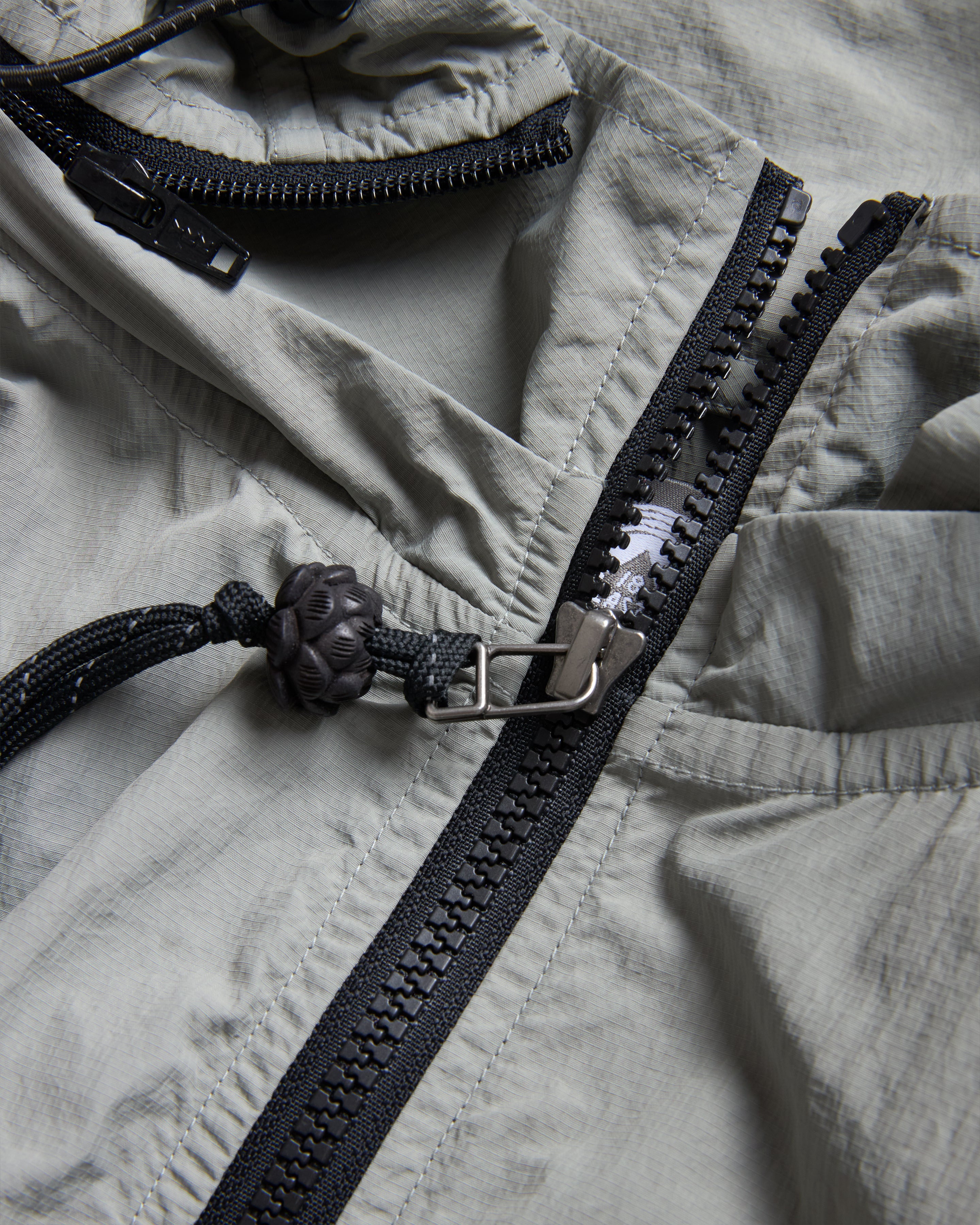 BANKS 2.0 UTILITY JACKET WITH REMOVABLE HOOD - LUNAR ROCK FEATHERWEIGHT MICRO RIPSTOP NYLON