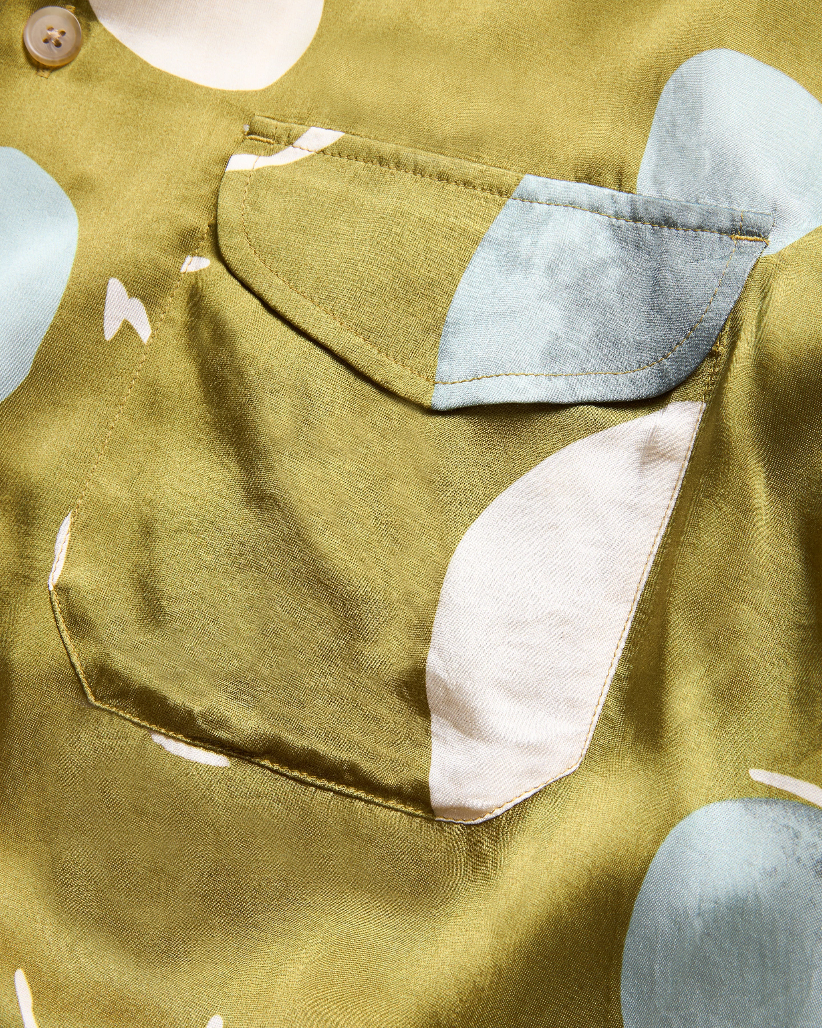 SS WES SHIRT - OLIVE MOSS RIVERBED ROCKS PRINTED VEGAN SILK