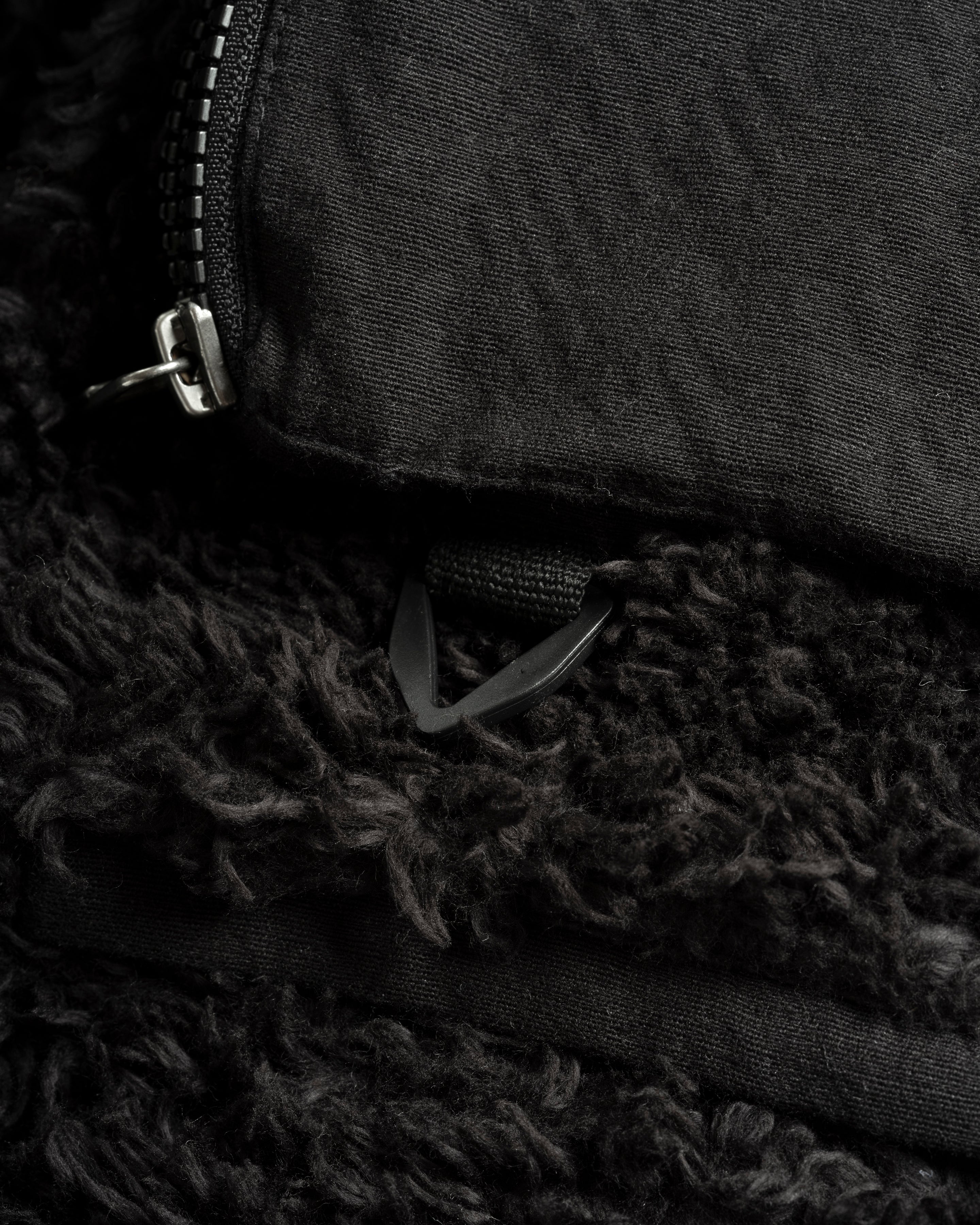 BANKS UTILITY FLEECE - BLACK ORGANIC ORGANIC COTTON SHERPA AND DOUBLE WEAVE JACQUARD COTTON