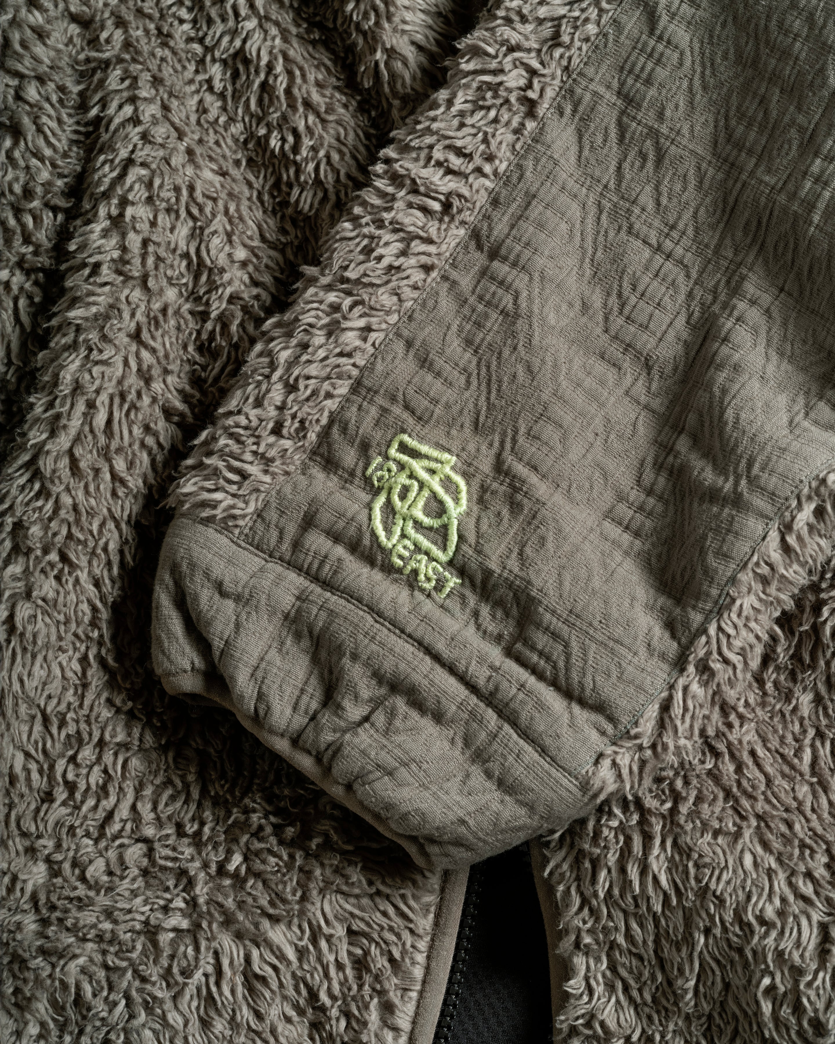 TEMPO HOODED FLEECE - FADED FOLIAGE ORGANIC COTTON SHERPA AND DOUBLE WEAVE JACQUARD COTTON