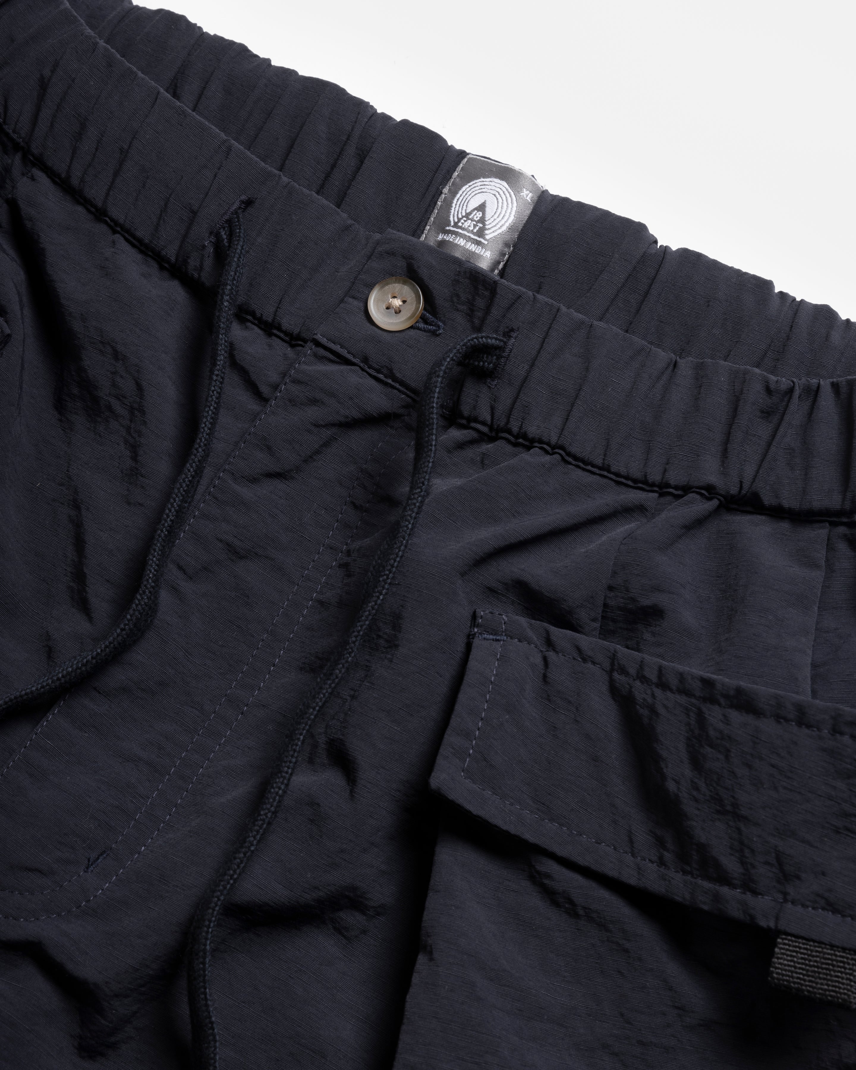 VETTI BALLOON PANT - MIDNIGHT NAVY WATER-REPELLENT NYLON TASLAN