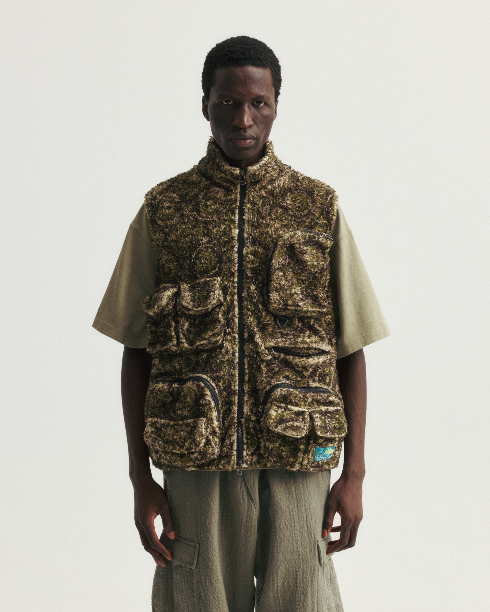 BANKS UTILITY FLEECE VEST- BLACK / ECRU / AGED OLIVE BLOCK PRINTED ORGANIC ORGANIC COTTON SHERPA