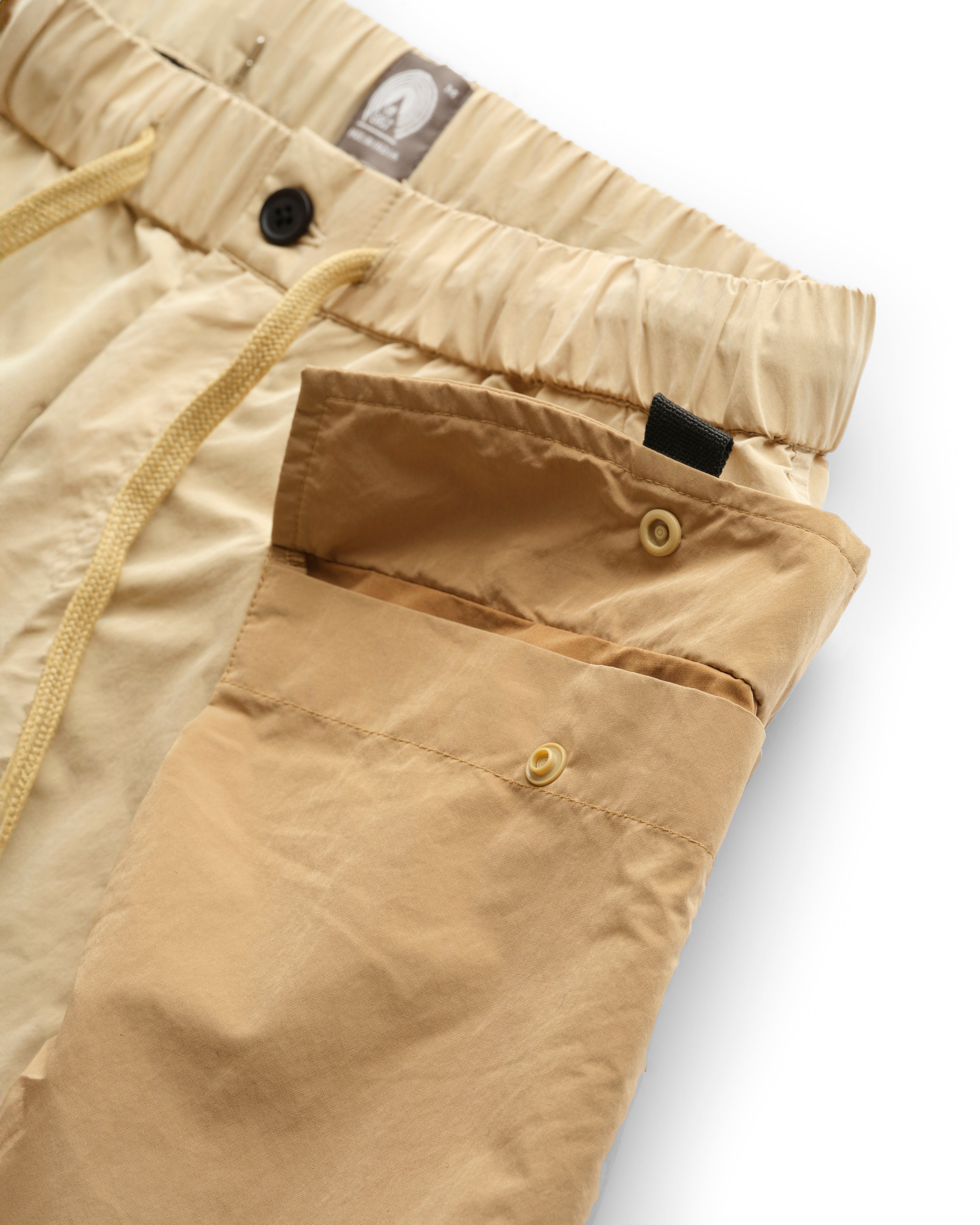 VETTI PANT - SAND / KHAKI BRUSHED WATER-REPELLENT NYLON – 18 VETTI PANT - SAND / KHAKI BRUSHED WATER-REPELLENT NYLON – 18