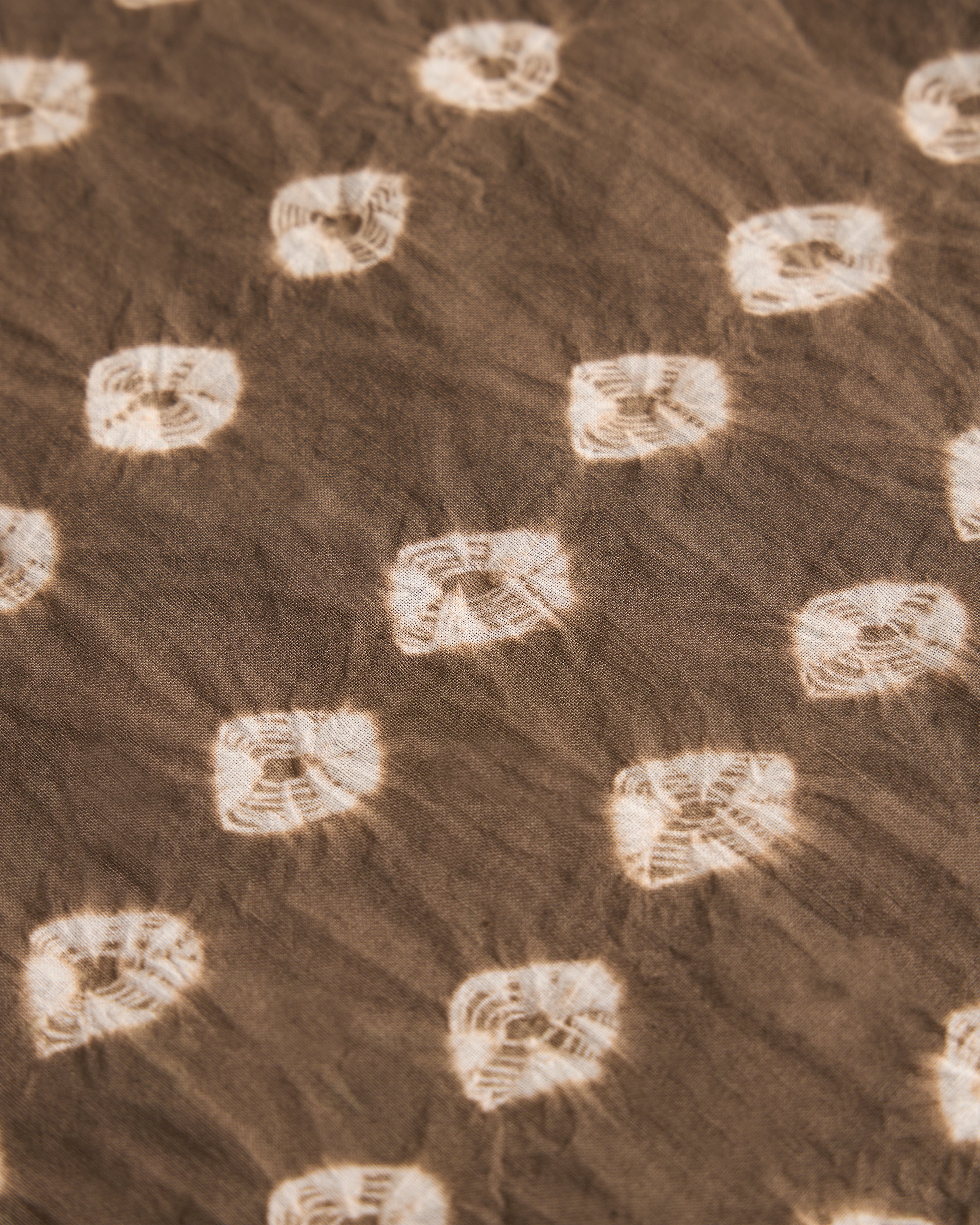 BANDHANI BANDANA - MOCHA E PISTACCHIO / ECRU RESIST-DYE STRIPED FEATHERWEIGHT KHADI COTTON