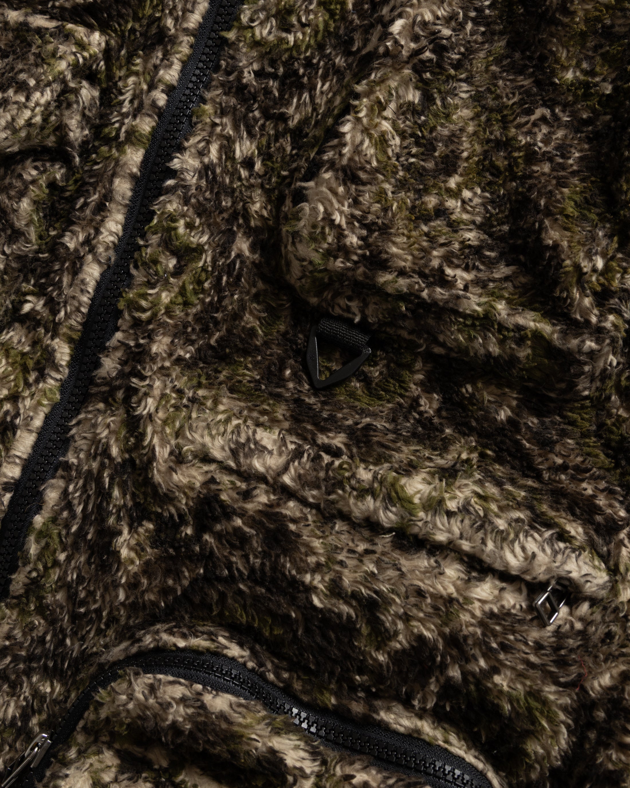 BANKS UTILITY FLEECE VEST- BLACK / ECRU / AGED OLIVE BLOCK PRINTED ORGANIC ORGANIC COTTON SHERPA