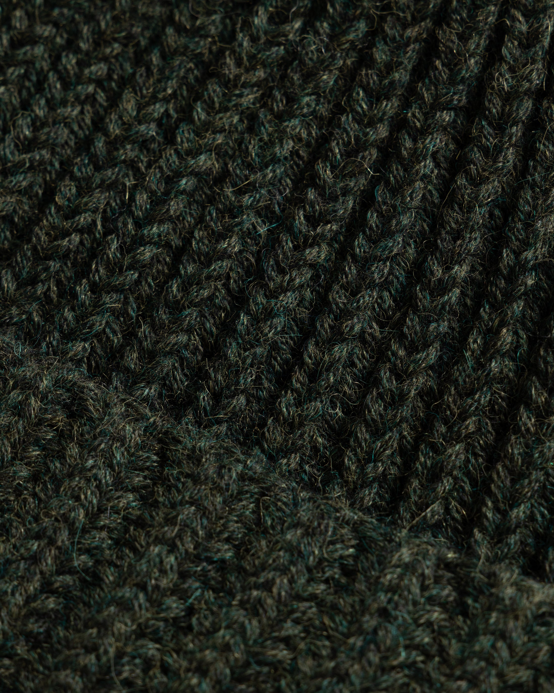 ENGLISH RIB CUFFED BEANIE - ARMY GREEN MELANGE HANDLOOM BABY ALPACA