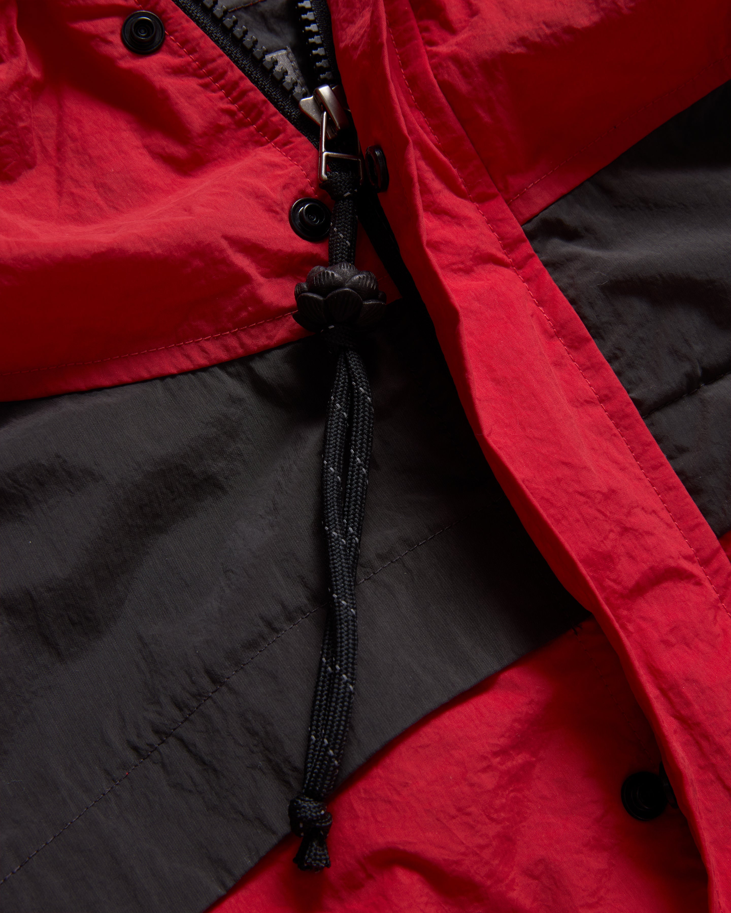 LAINES HOODED SHELL - DAN & WHIT'S RED / WASHED BLACK WATER-REPELLENT NYLON