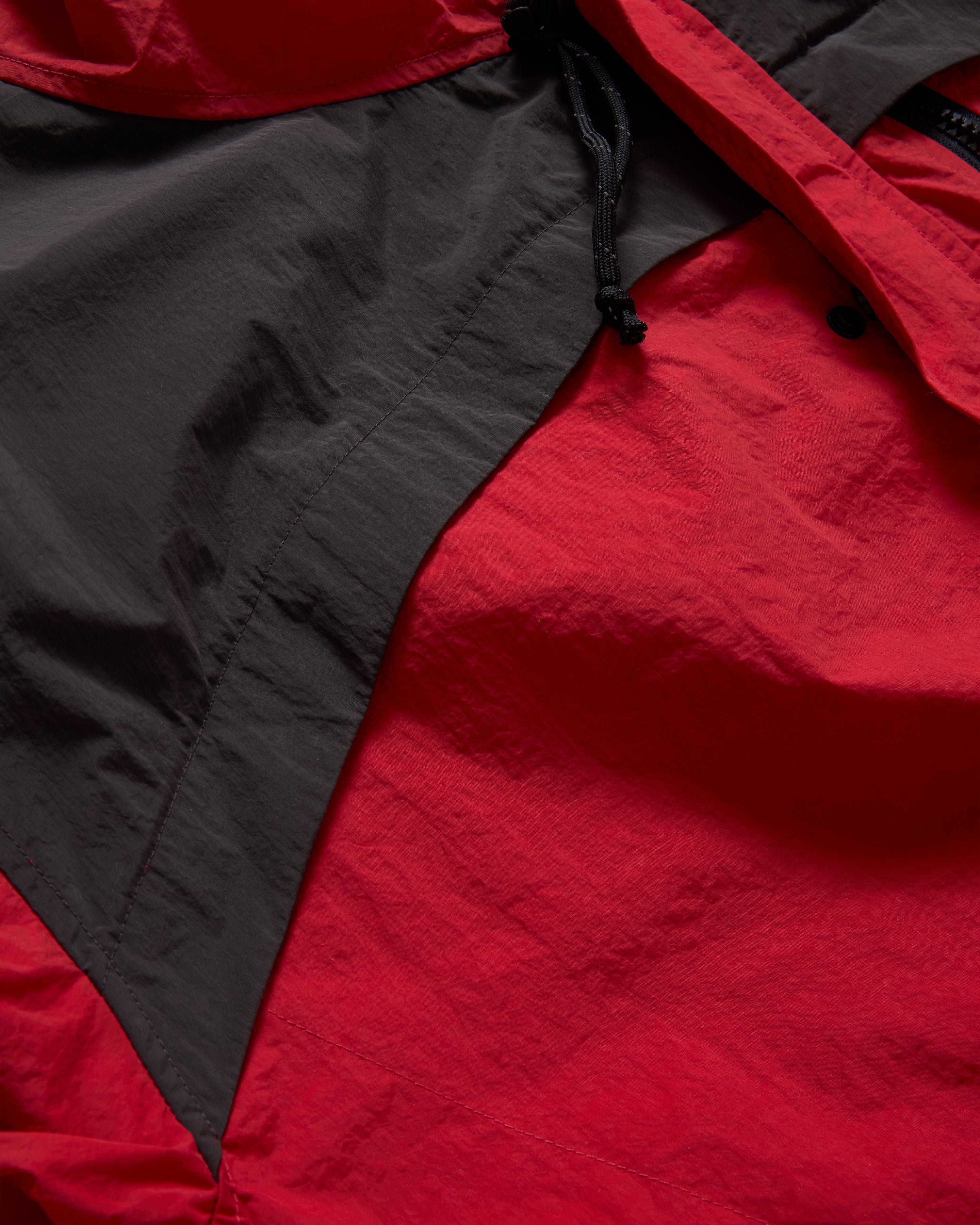 LAINES HOODED SHELL - DAN & WHIT'S RED / WASHED BLACK WATER-REPELLENT NYLON