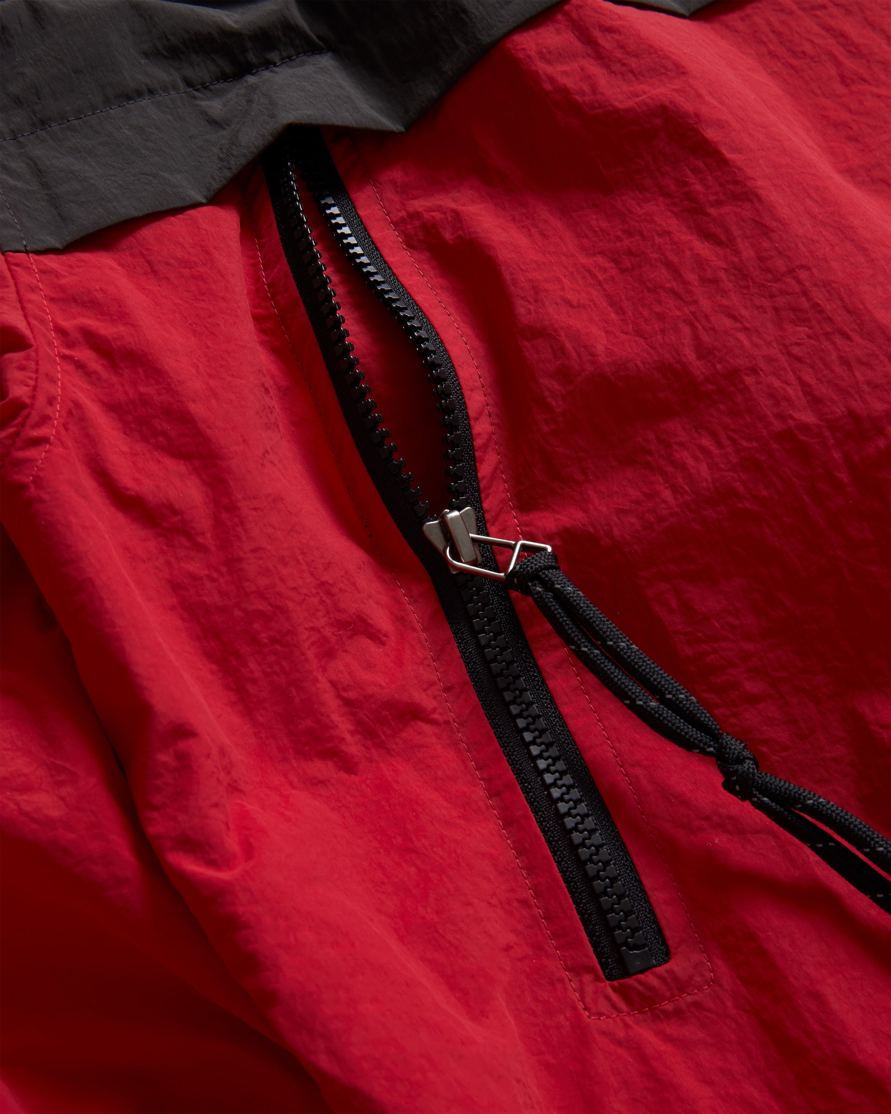 LAINES HOODED SHELL - DAN & WHIT'S RED / WASHED BLACK WATER-REPELLENT NYLON