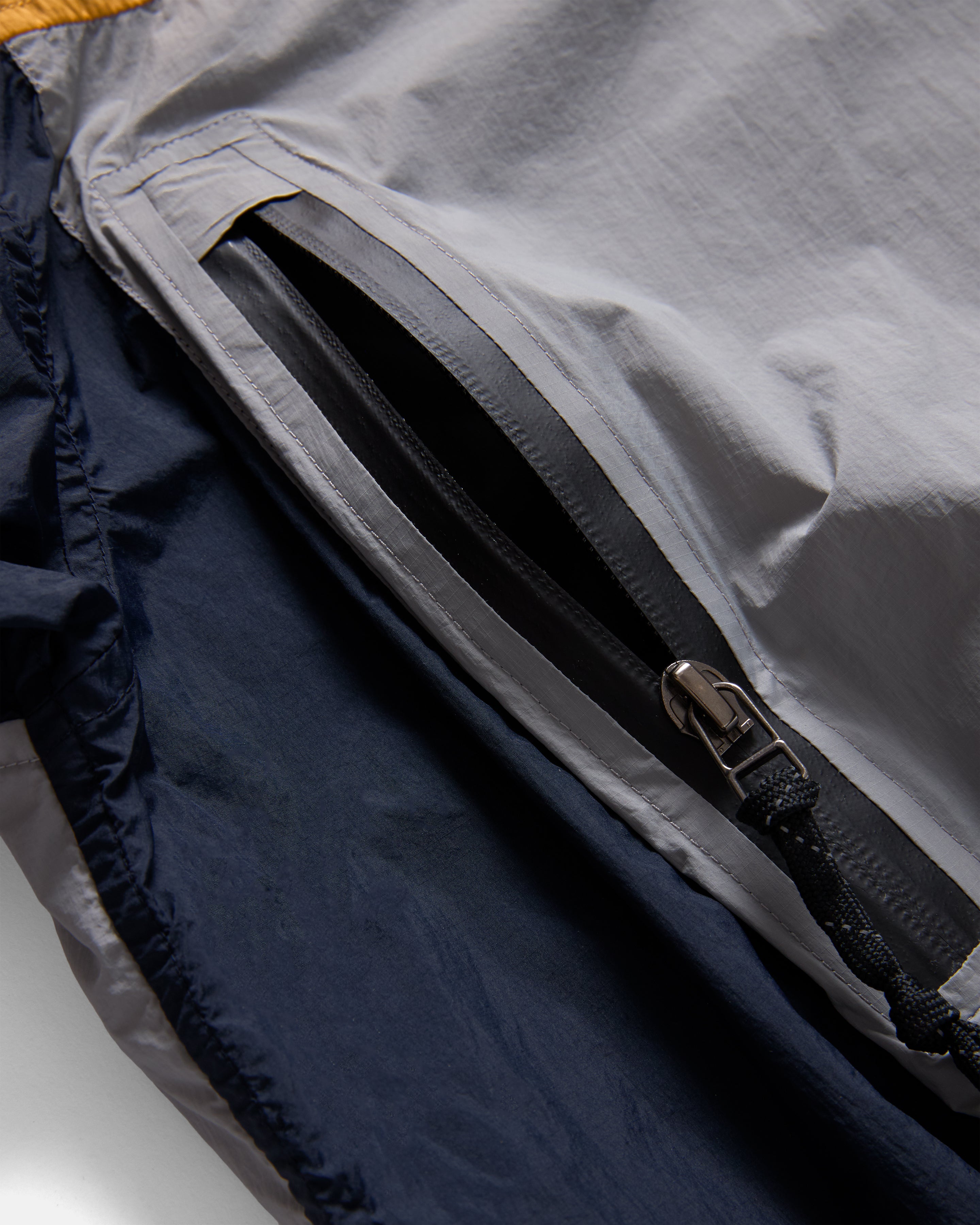 RAINSHADOW PACKABLE JACKET - GOLDENROD / FOG / MIDNIGHT WATER-REPELLENT NYLON