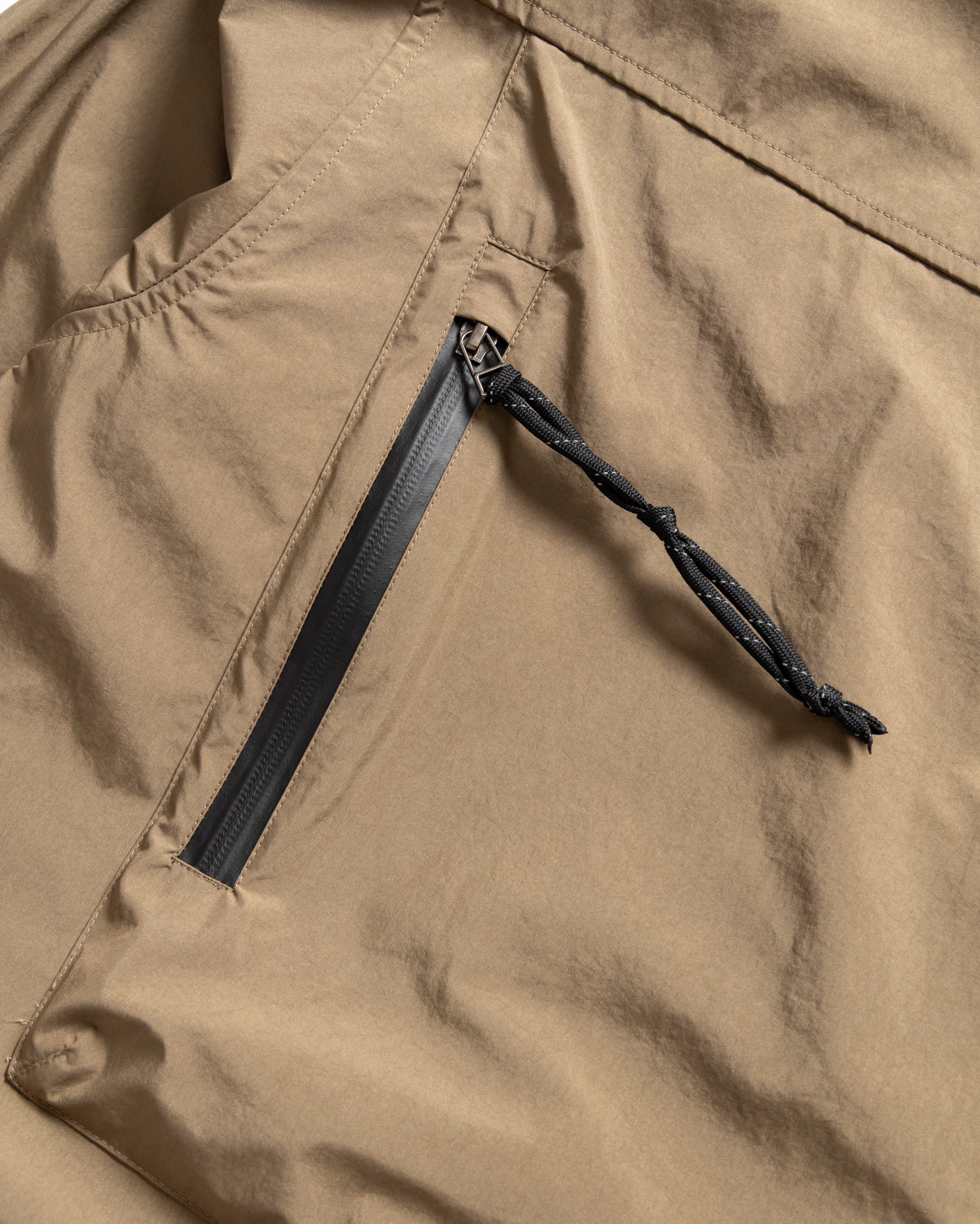 CASCADE OUTDOOR PROTECTION SYSTEM HOODED SHELL - DRIED SOIL WATER-REPELLENT 3L BONDED MEMBRANE