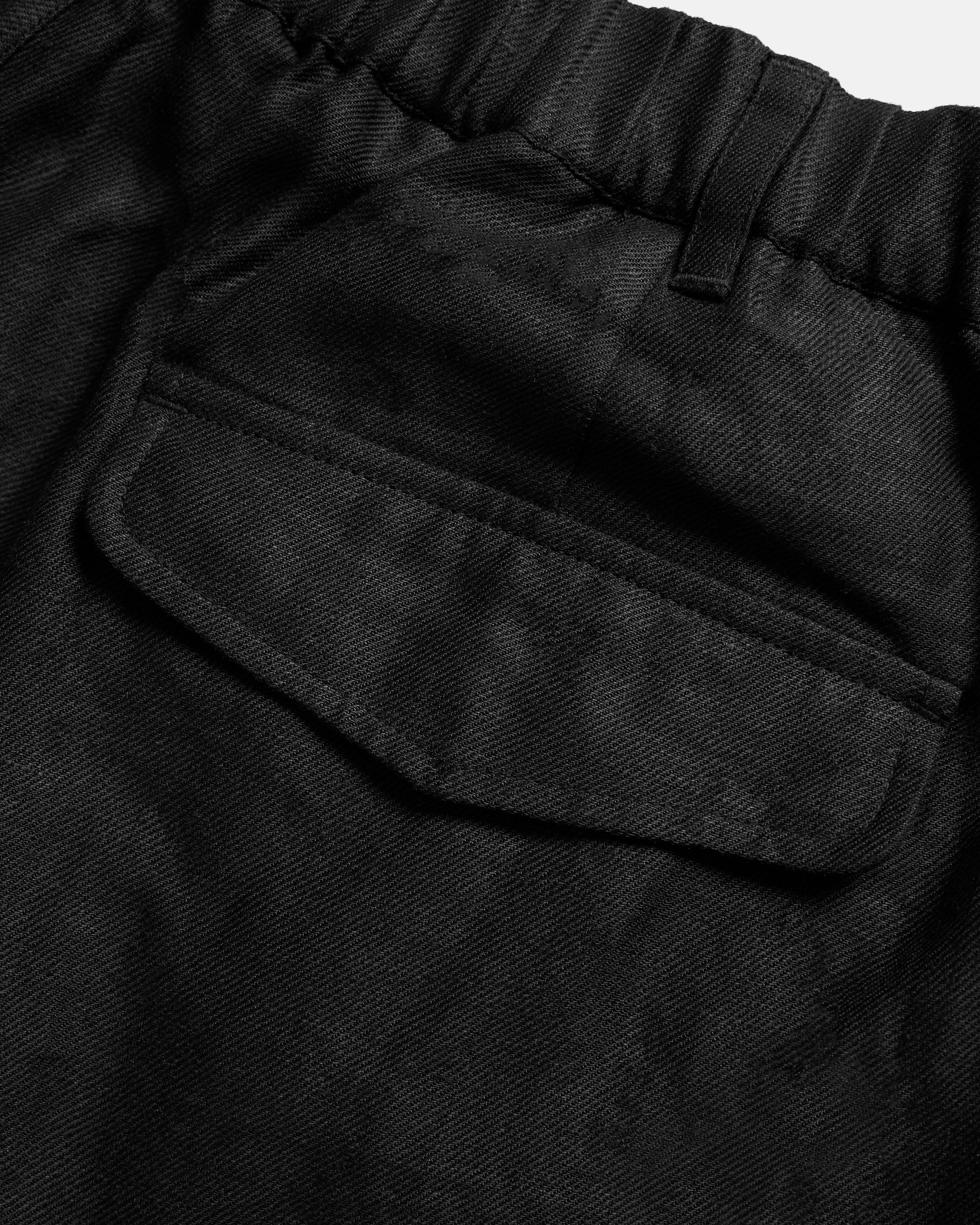 EMERY PLEATED BIG SHORTS - BLACK LINEN TWILL