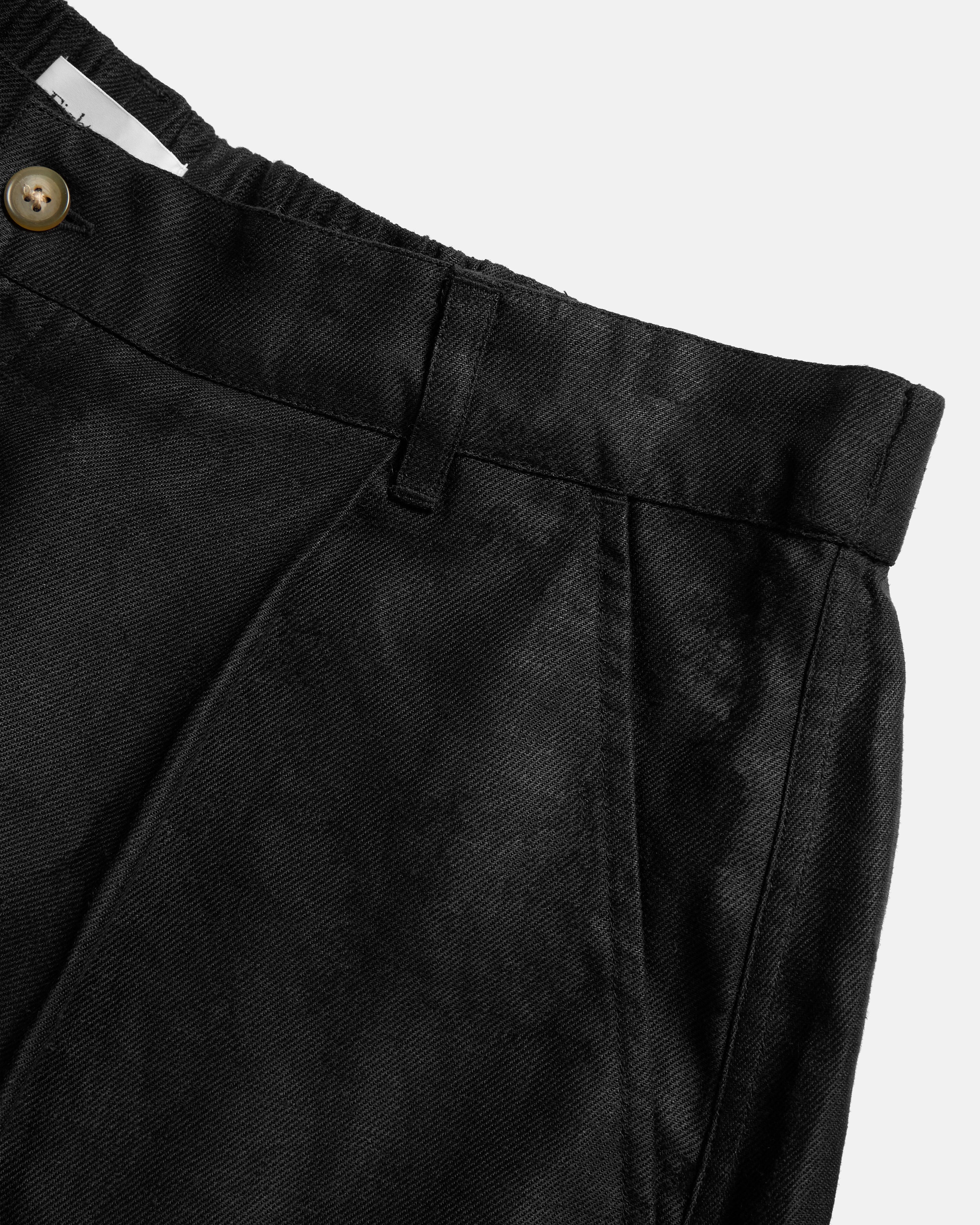EMERY PLEATED BIG SHORTS - BLACK LINEN TWILL