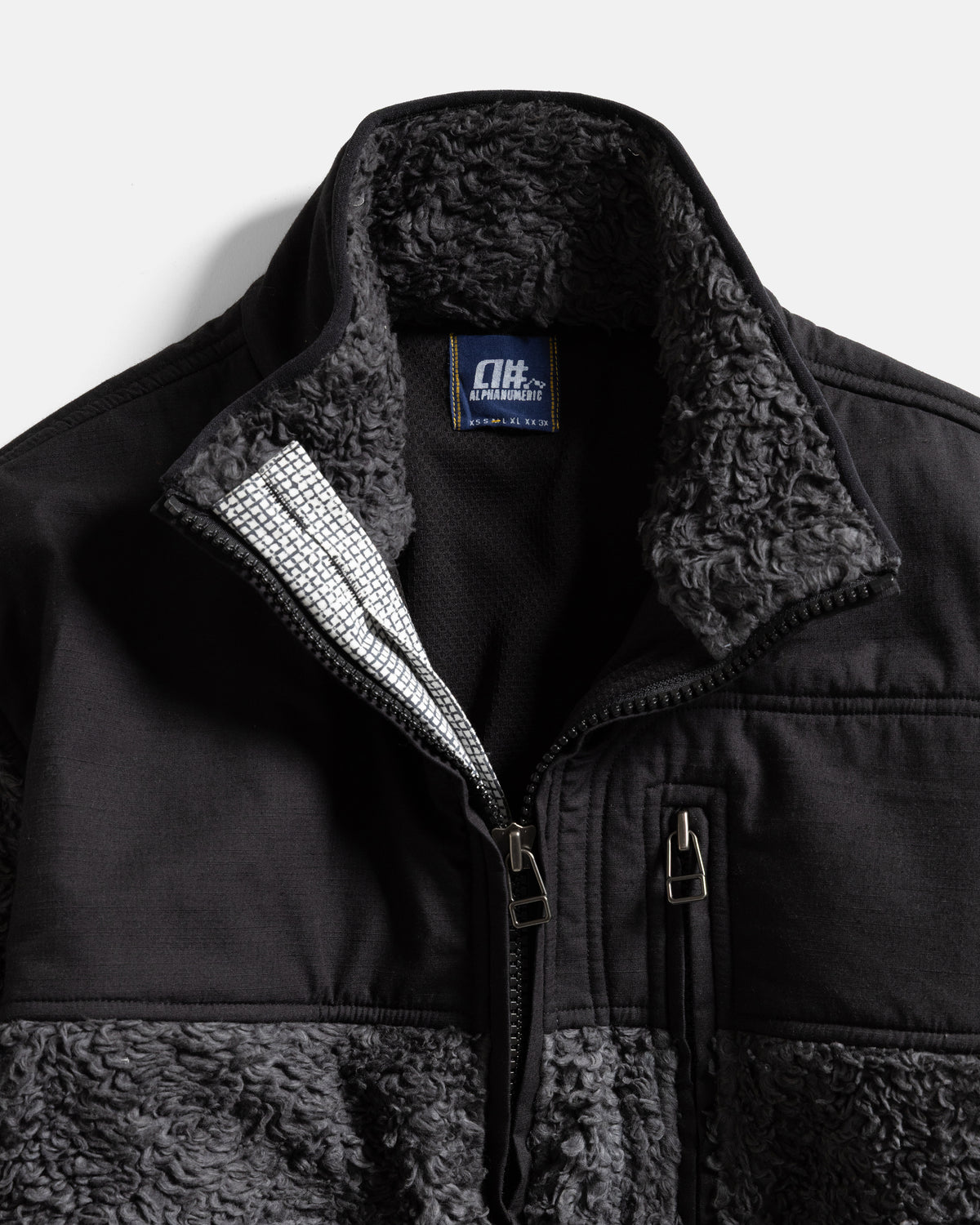 A# RECESS FULL-ZIP FLEECE - ALPHA SLATE / CINDER DEEP PILE ORGANIC COTTON FLEECE WITH HAND BLOCK PRINTED COTTON MICRO RIPSTOP PANELLING