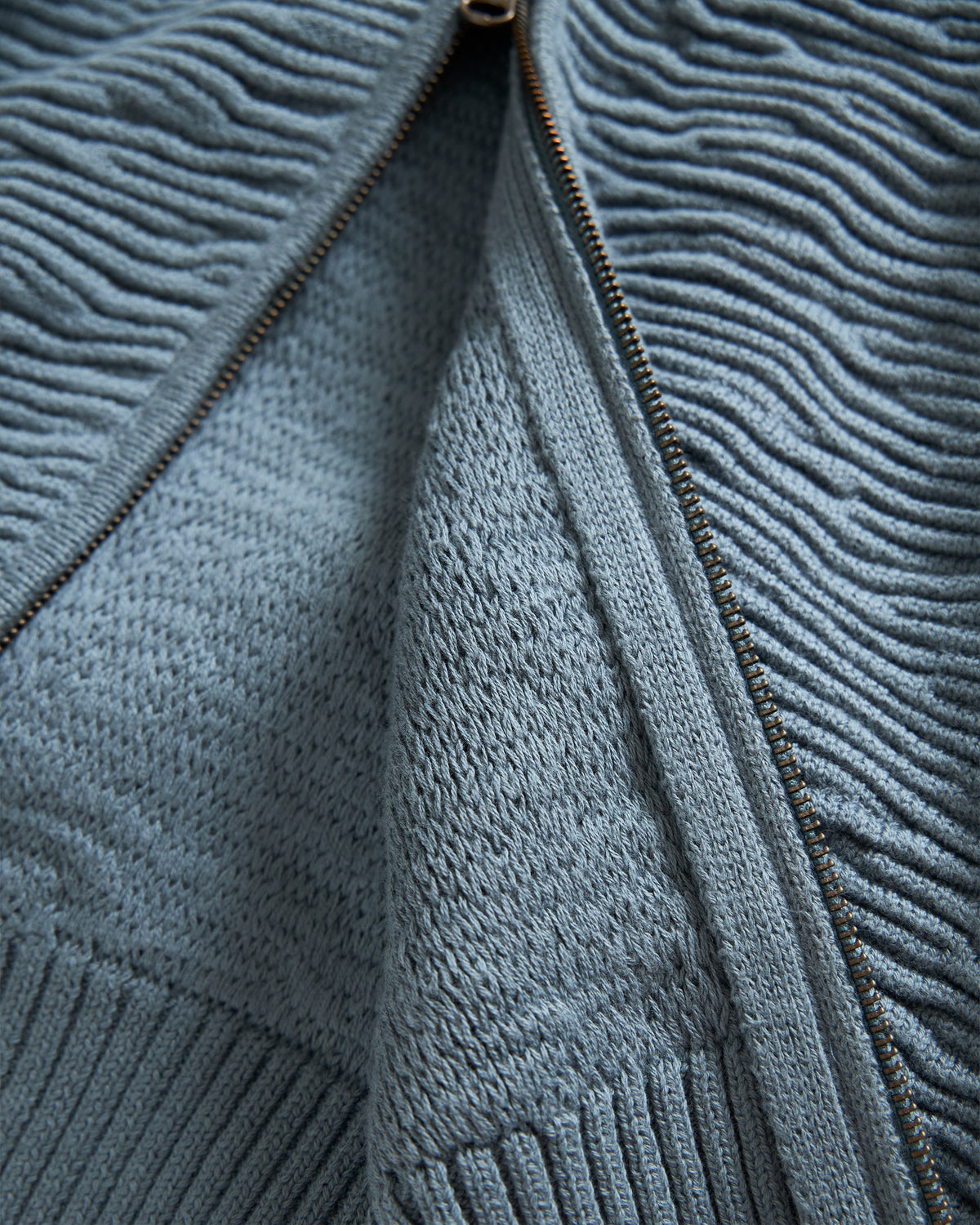 FRICTION RIDGE ZIP CREWNECK CARDIGAN - BLUE MIRAGE PERUVIAN TANGUIS COTTON