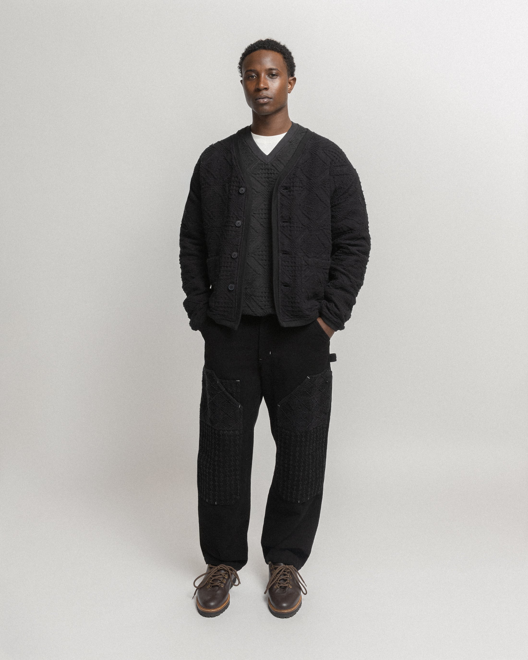 FOLA V-NECK CARDIGAN - BLACK HANDLOOM COTTON BLANKETING