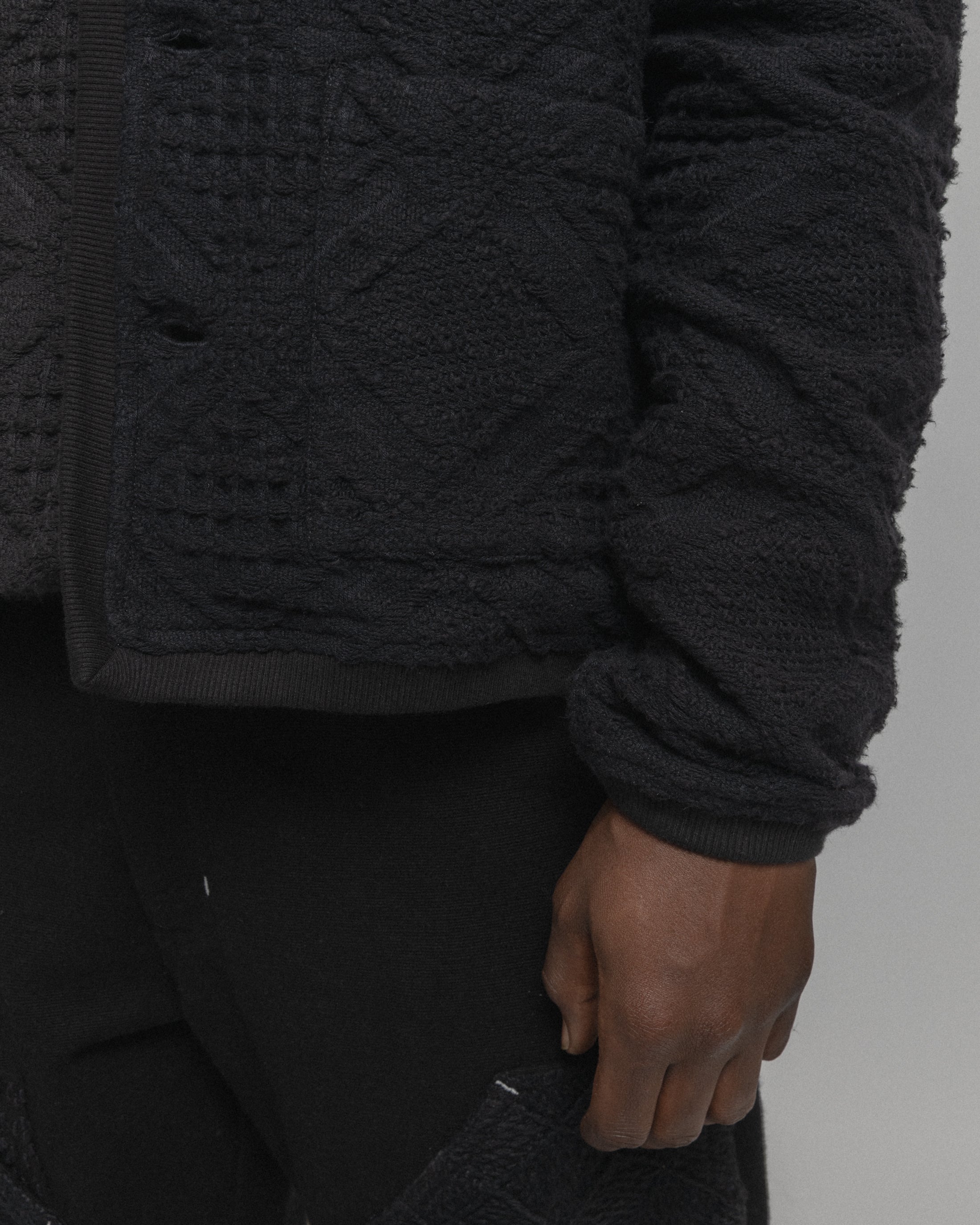 FOLA V-NECK CARDIGAN - BLACK HANDLOOM COTTON BLANKETING