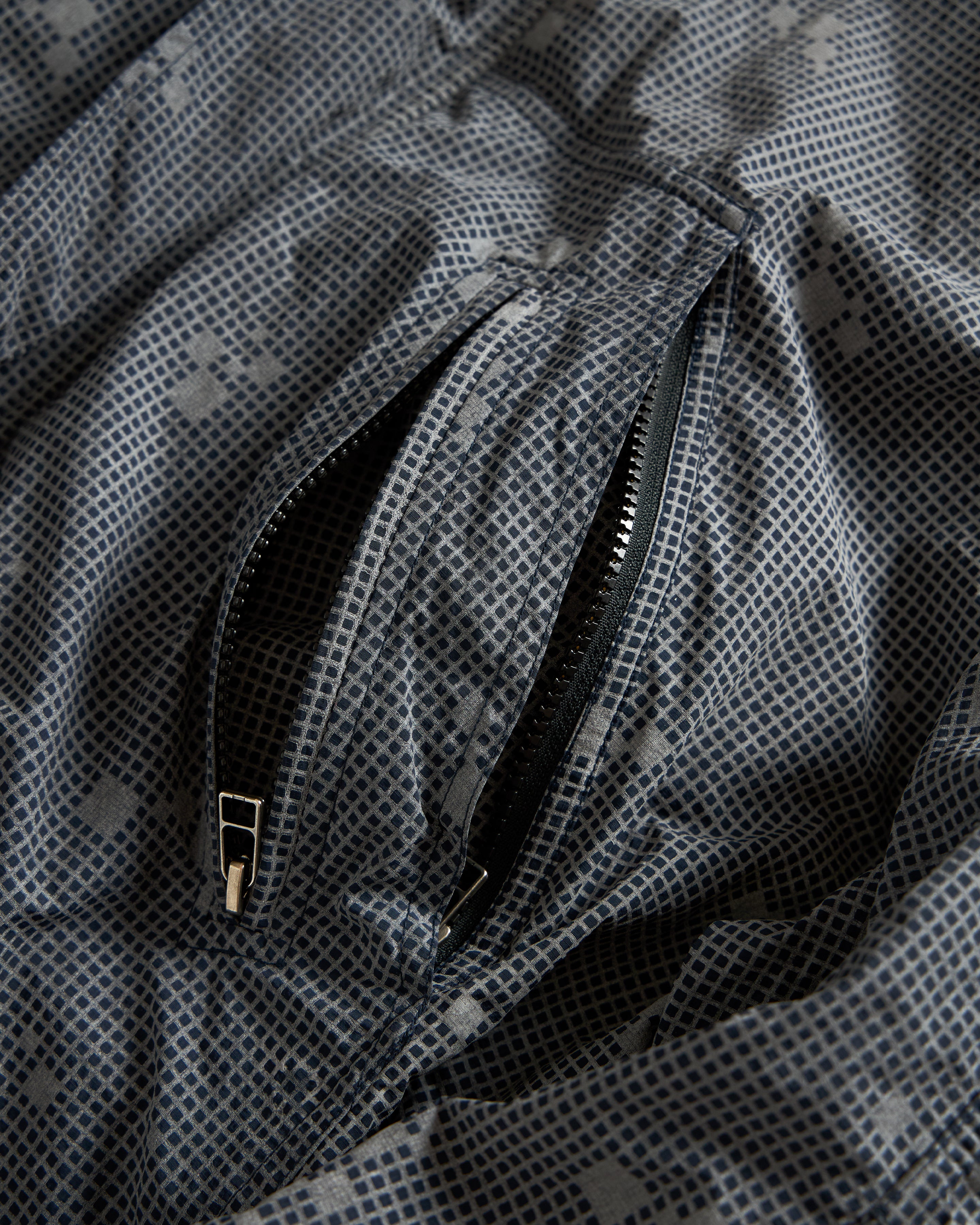 PACIS FULL ZIP SHELL - NAVY / 3M REFLECTIVE SILVER HAND SCREENED NYLON