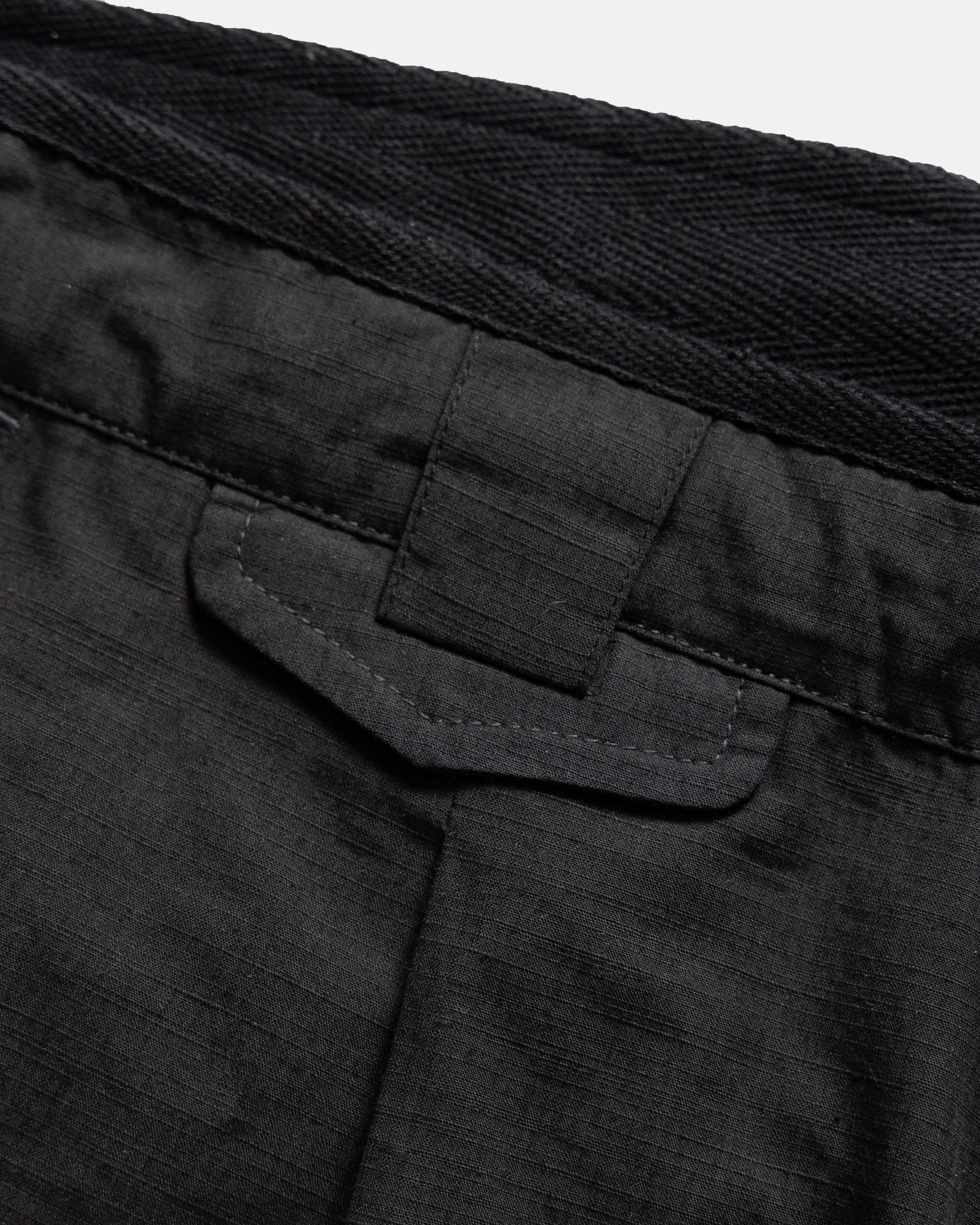 PHILO PLEATED PANT - PIRATE BLACK COTTON MICRO RIPSTOP – 18 East