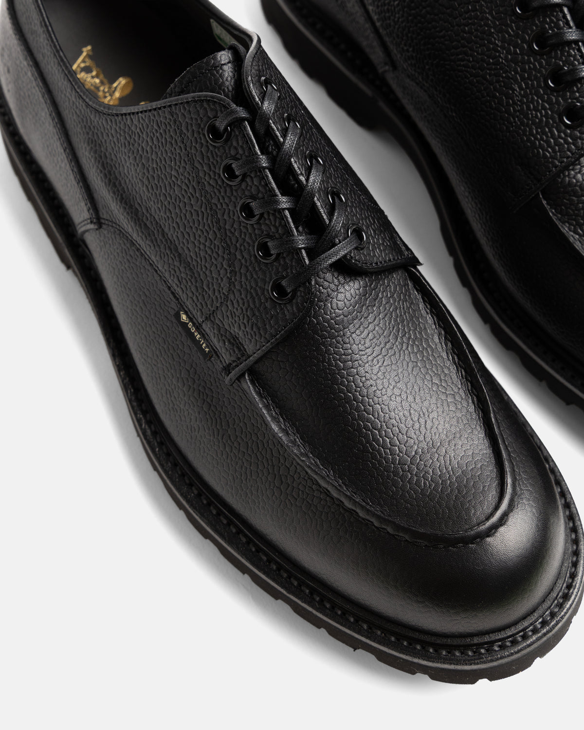 REGAL SHOE & CO. GORE-TEX U-TIP DERBY - BLACK PEBBLED GRAIN SANYO LEATHER