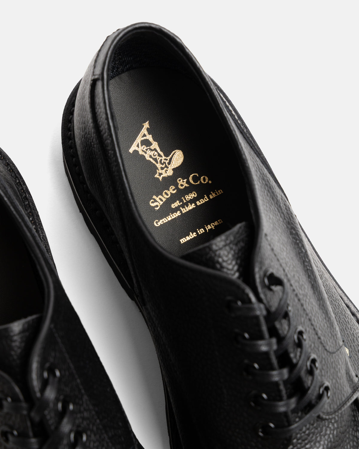 REGAL SHOE & CO. GORE-TEX U-TIP DERBY - BLACK PEBBLED GRAIN SANYO LEATHER