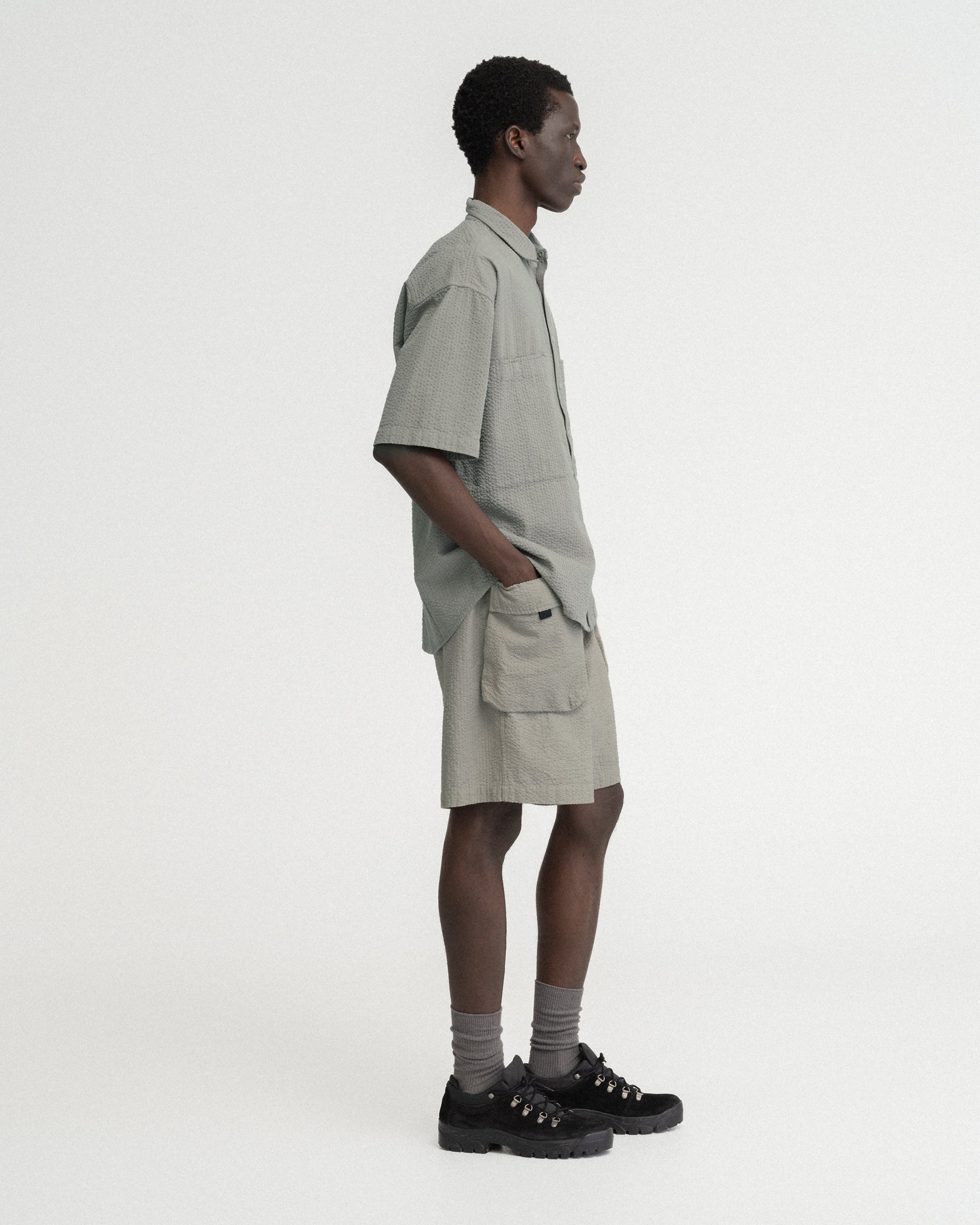 VETTI UTILITY SHORTS - TONAL LUNAR ROCK GREEN COTTON SEERSUCKER