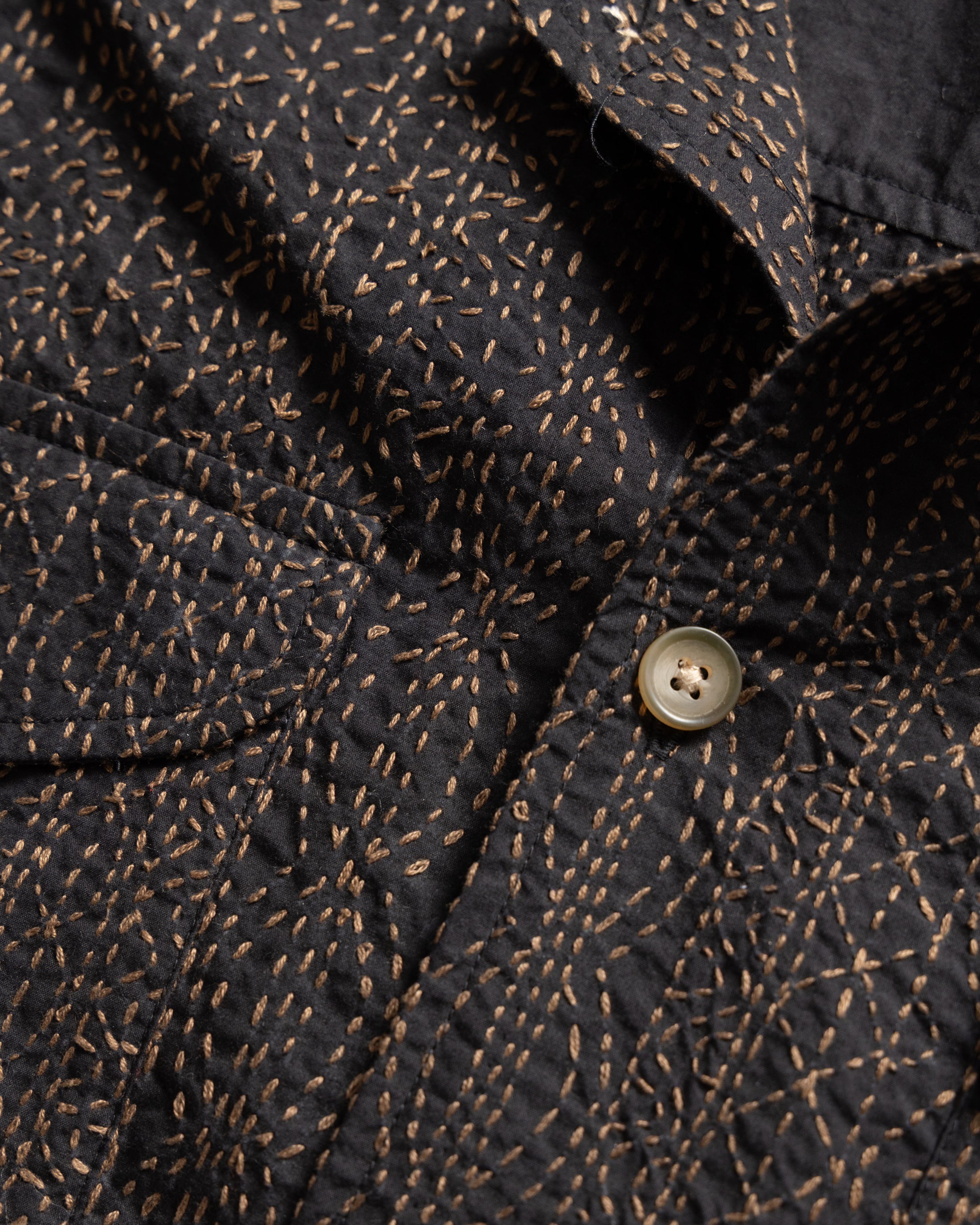 S/S WES STRAIGHT HEM WORK SHIRT - BLACK / CARAMEL FULLY HAND-EMBROIDERED COTTON POPLIN