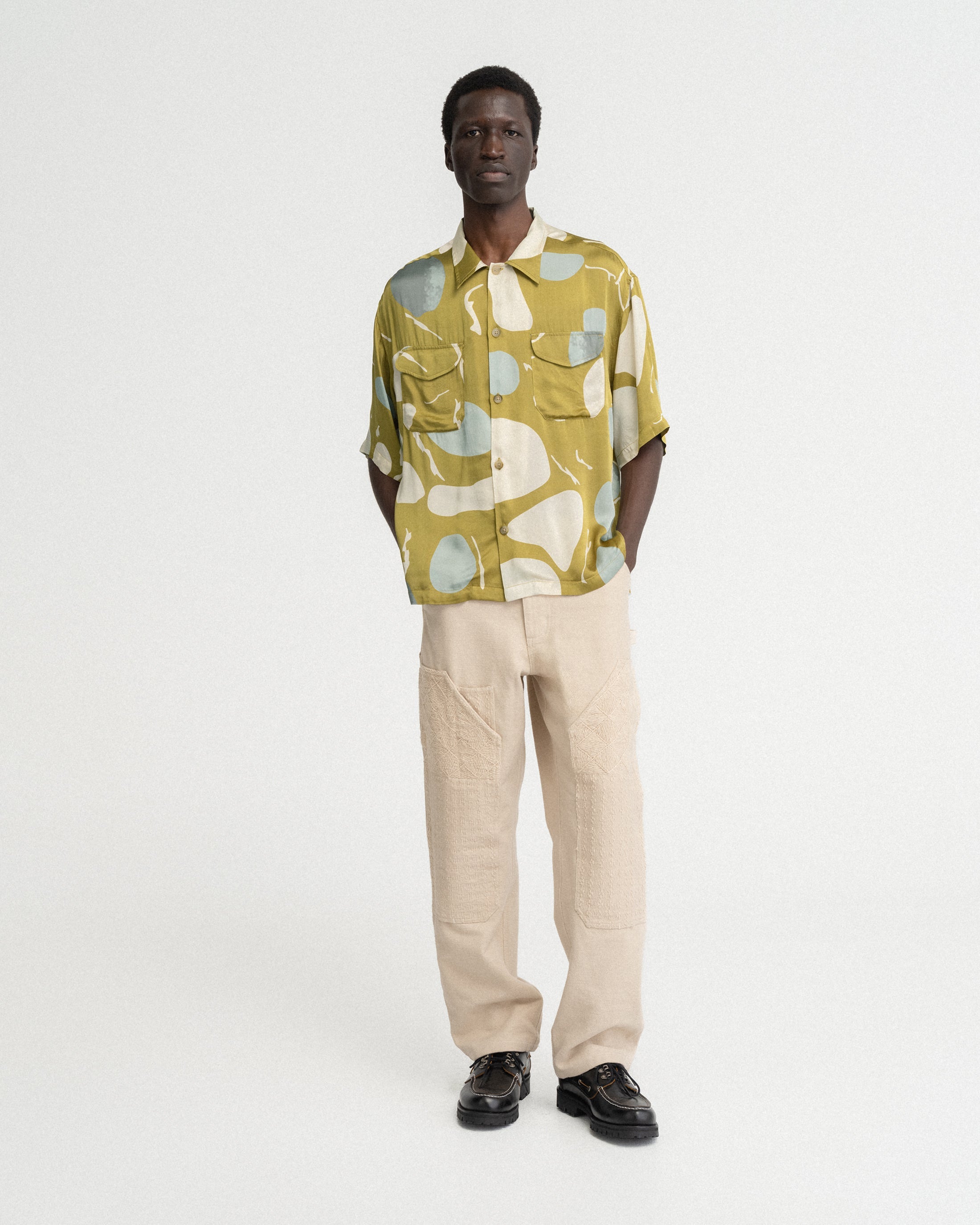 SS WES SHIRT - OLIVE MOSS RIVERBED ROCKS PRINTED VEGAN SILK