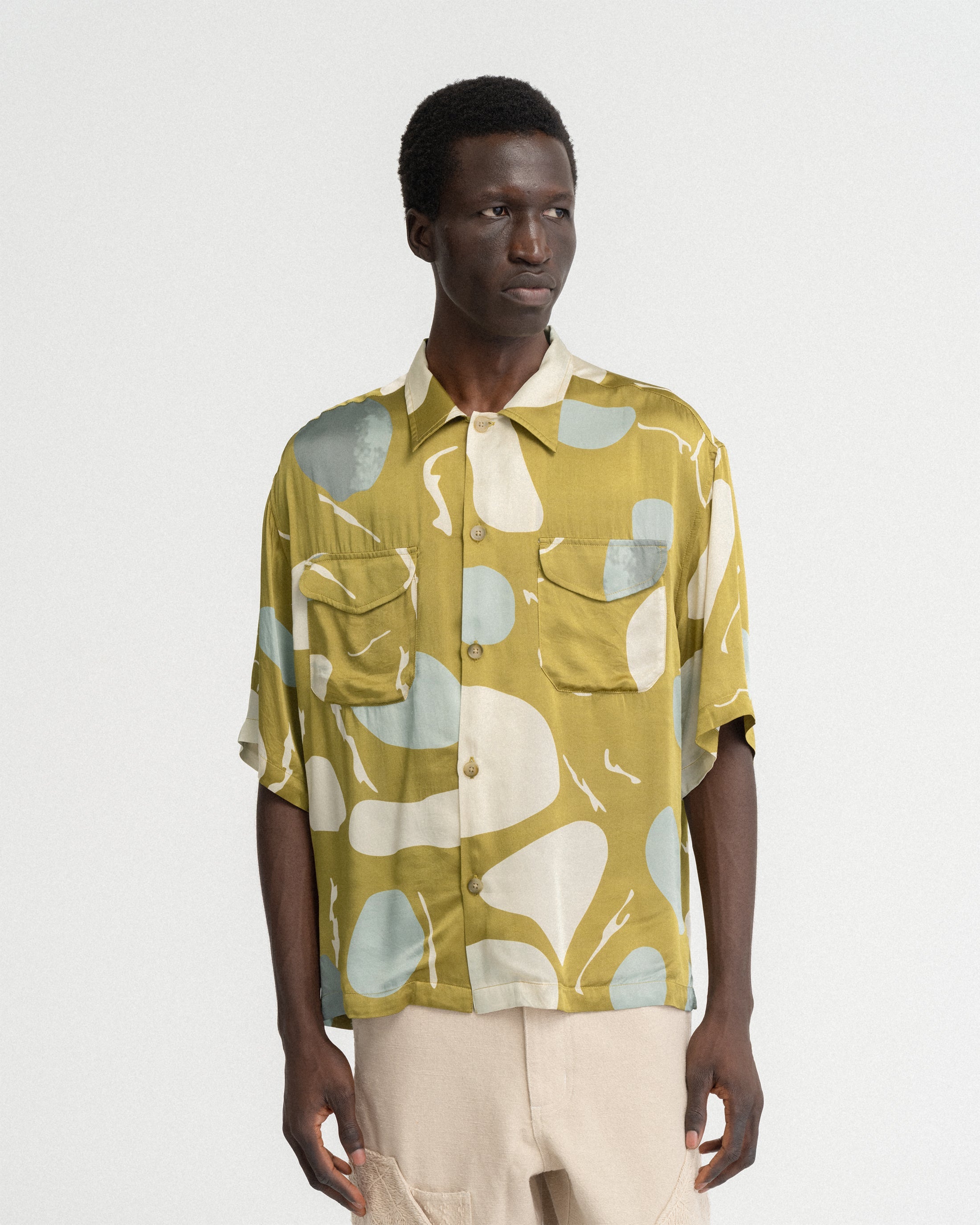 SS WES SHIRT - OLIVE MOSS RIVERBED ROCKS PRINTED VEGAN SILK