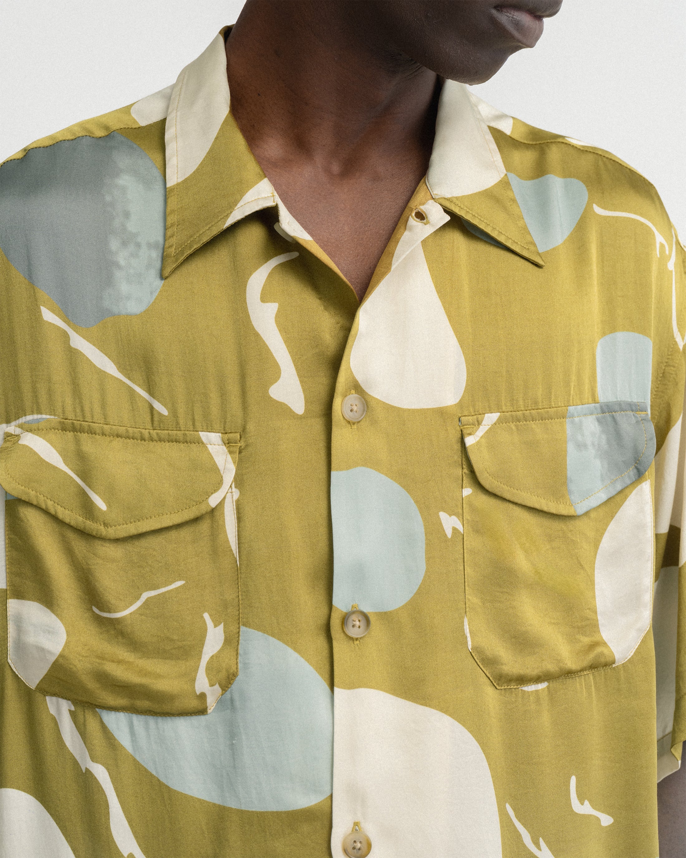 SS WES SHIRT - OLIVE MOSS RIVERBED ROCKS PRINTED VEGAN SILK