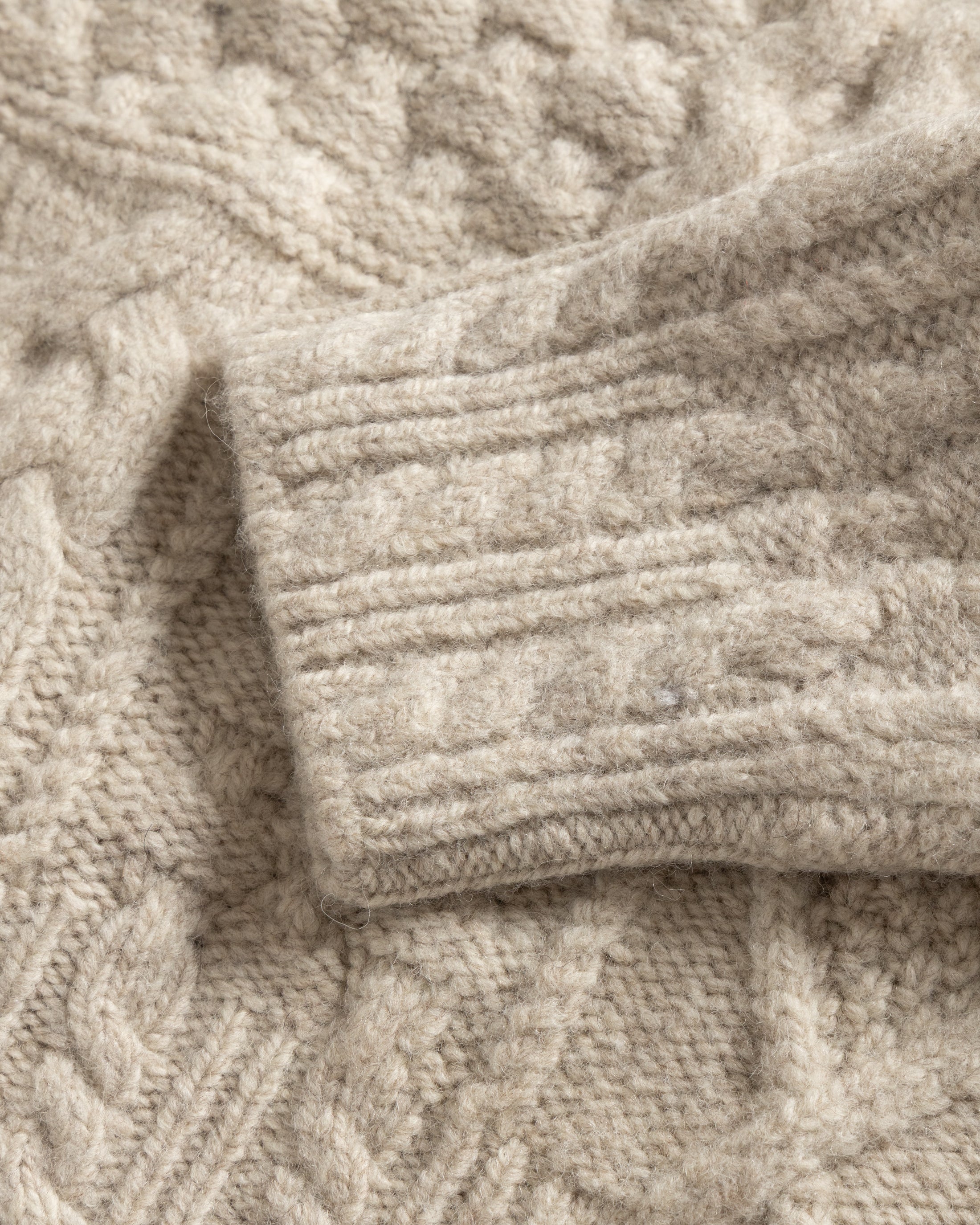 DOVER RUGGED CABLEKNIT CREWNECK SWEATER - UNDYED ANDEAN WOOL