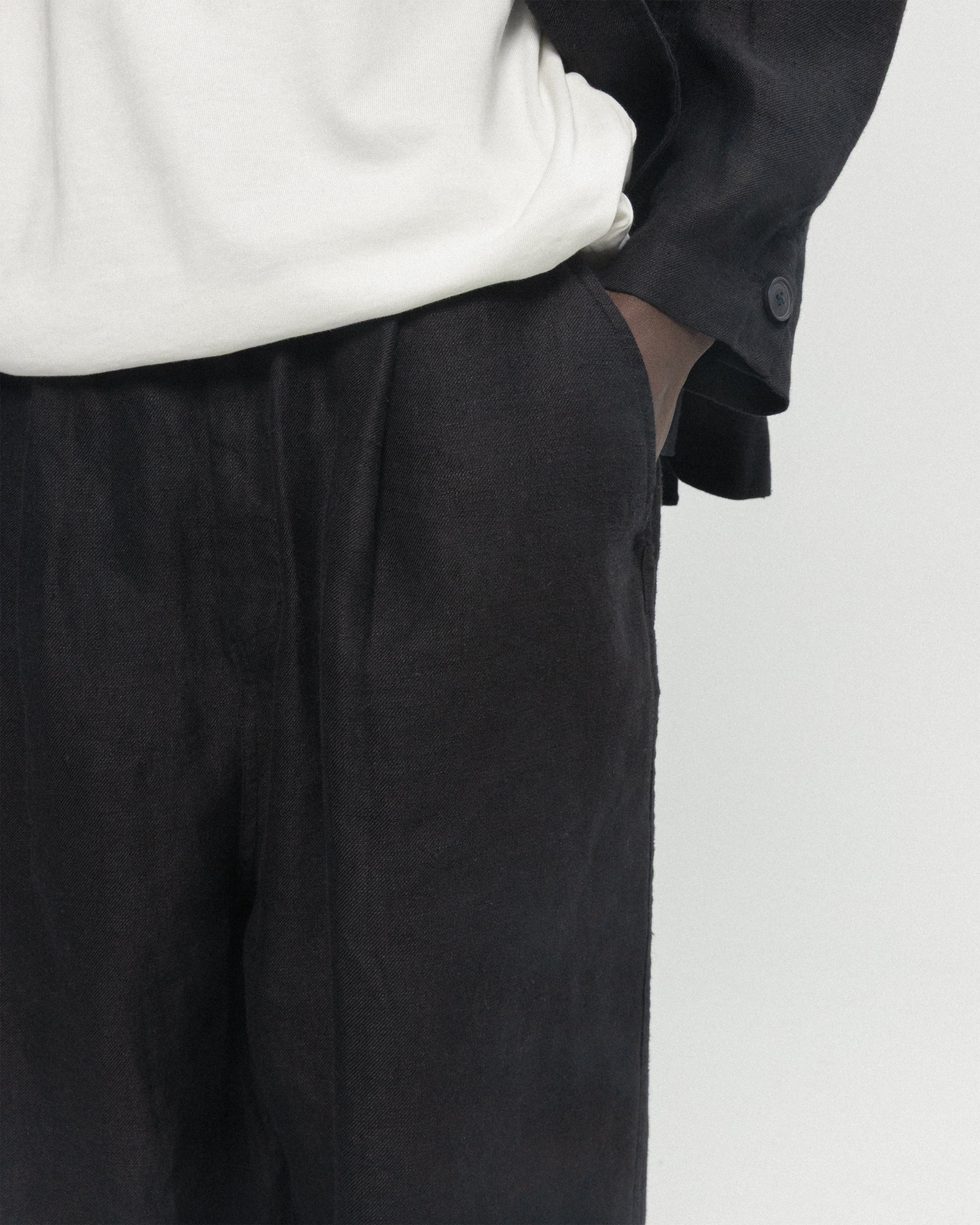 KELL PLEATED BIG PANT - BLACK LINEN TWILL
