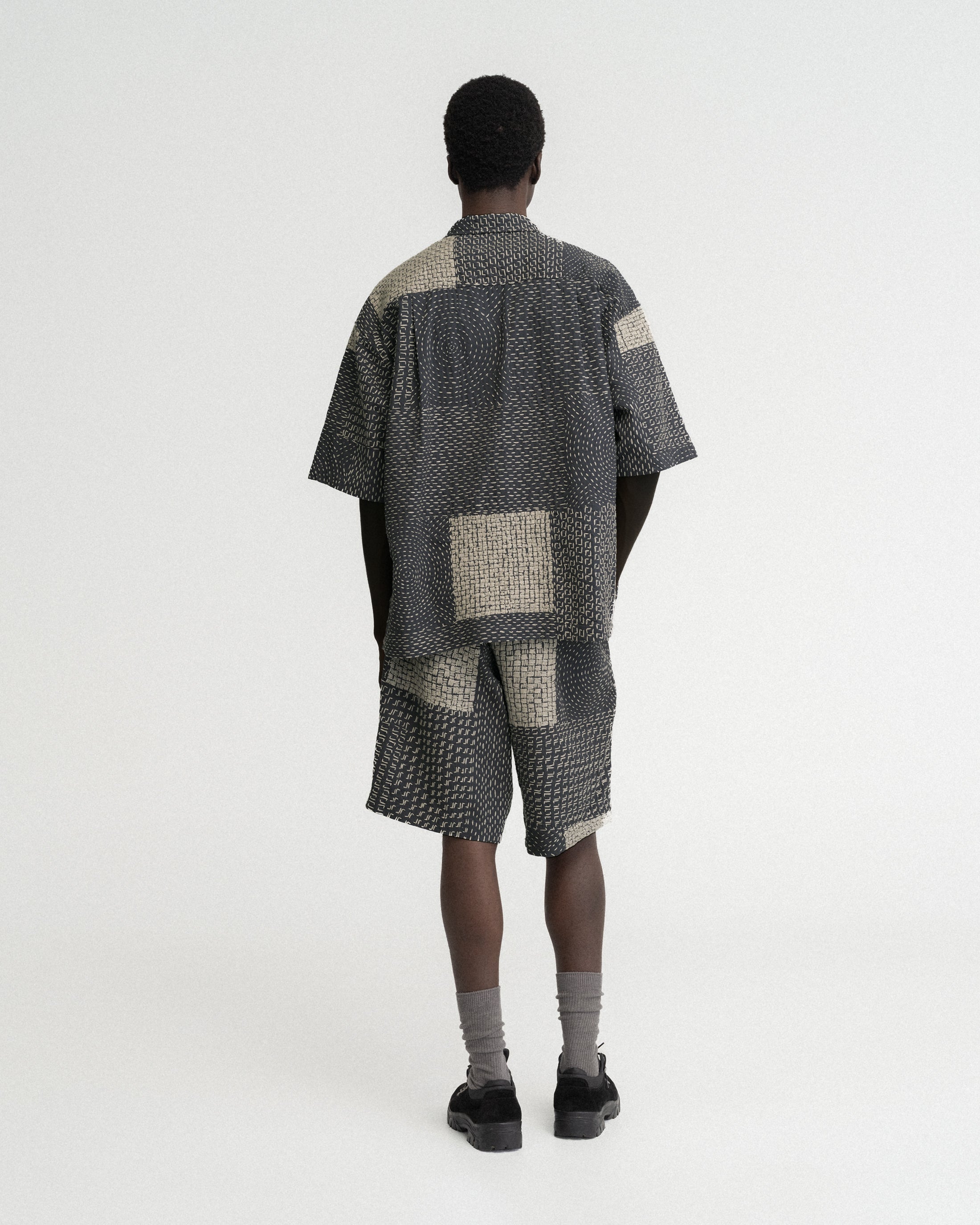 S/S WES SHIRT - WASHED SLATE/ECRU PATCHWORK KANTHA STITCHED COTTON