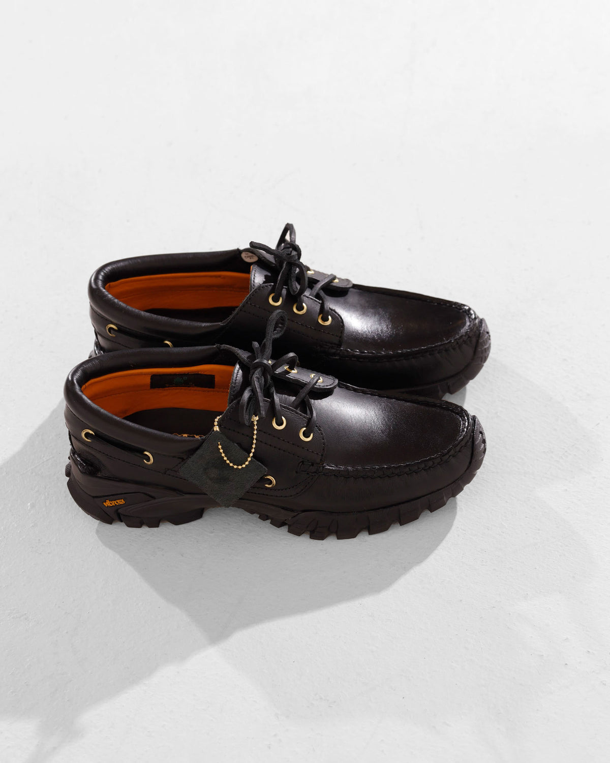 GOODS & SERVICES X 18 EAST TIMBERLAND 3-EYE - BLACK