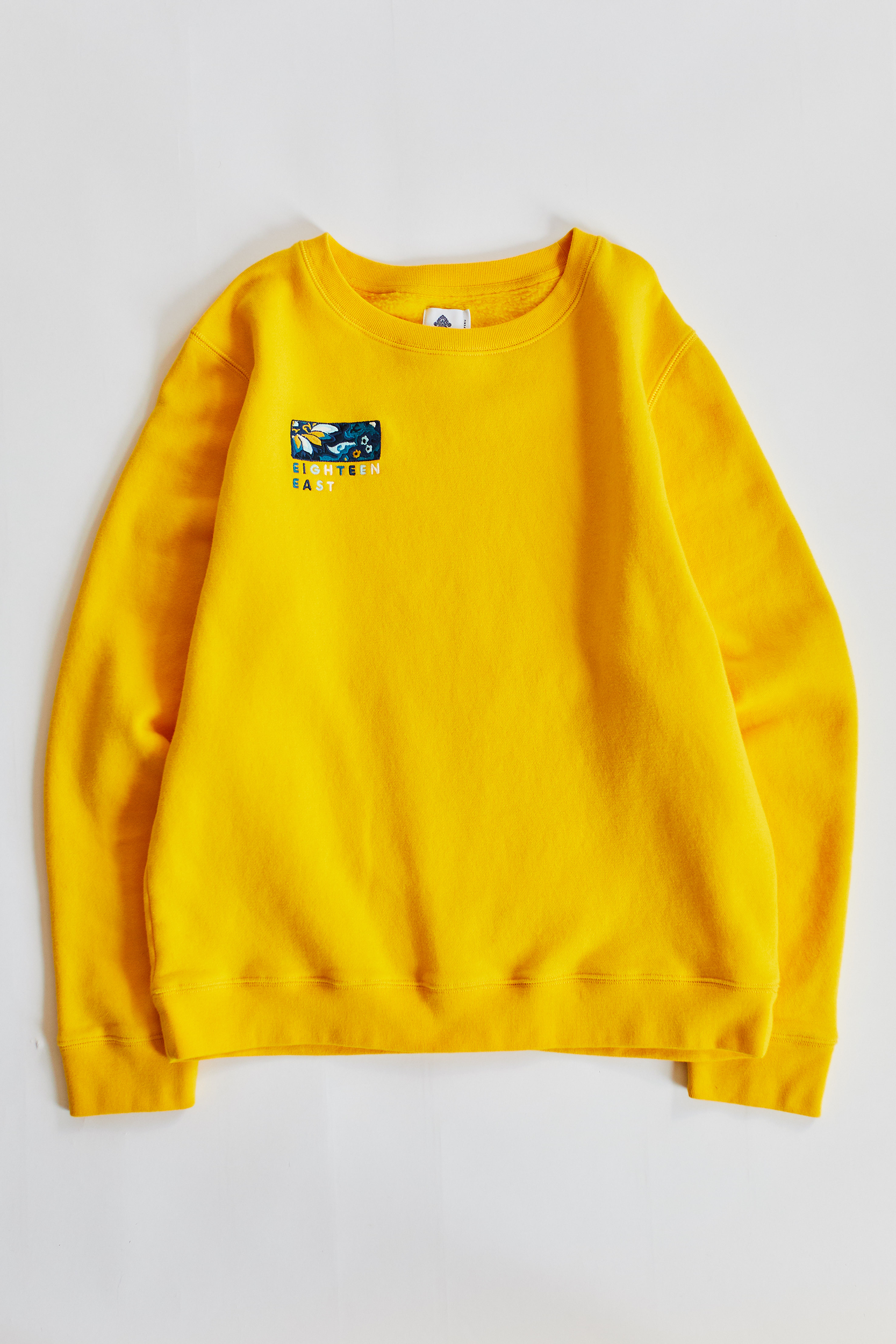 sweatshirt_yellow.png